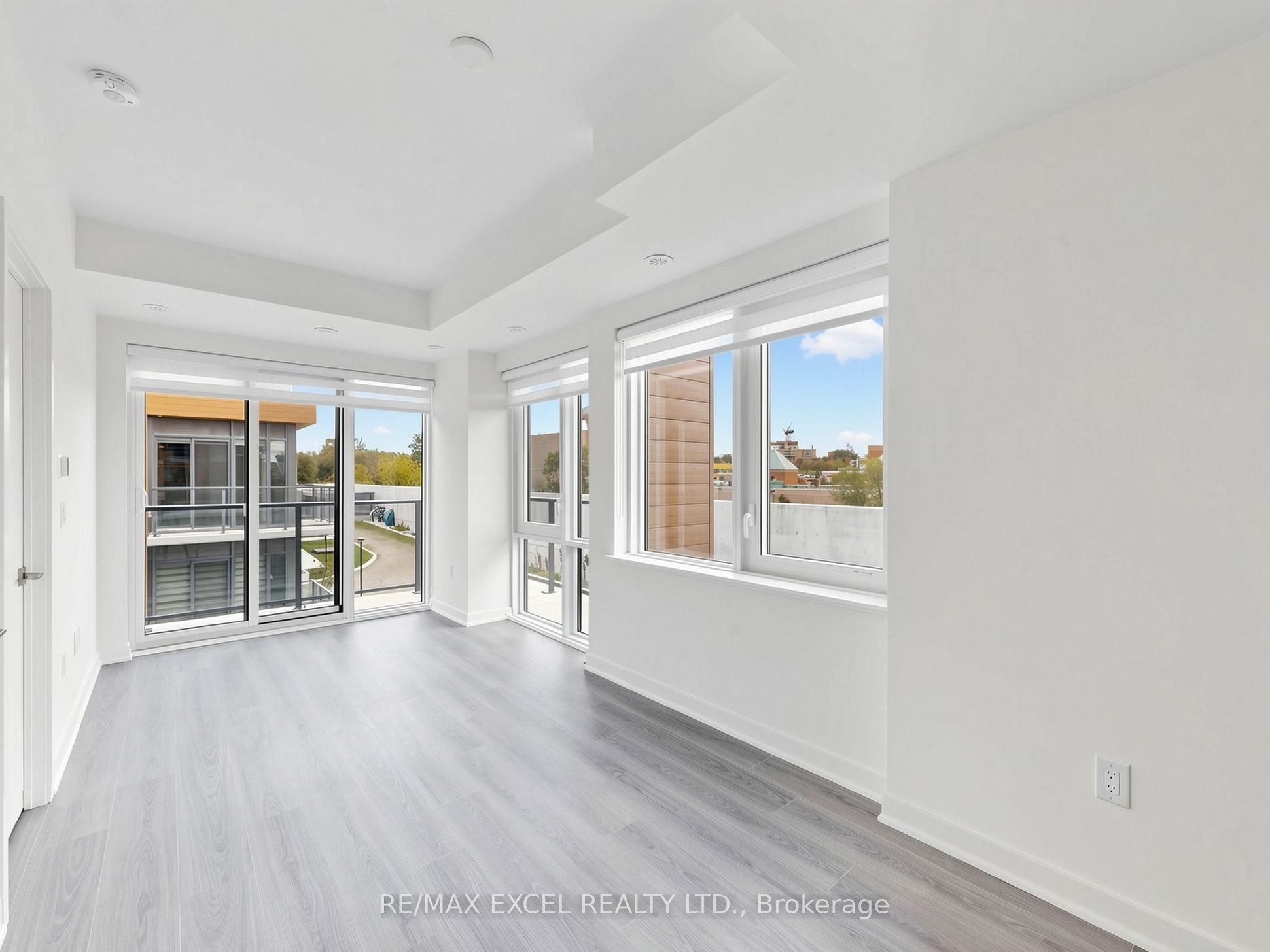 Unit 12 - 75 Curlew Drive, North York 5
