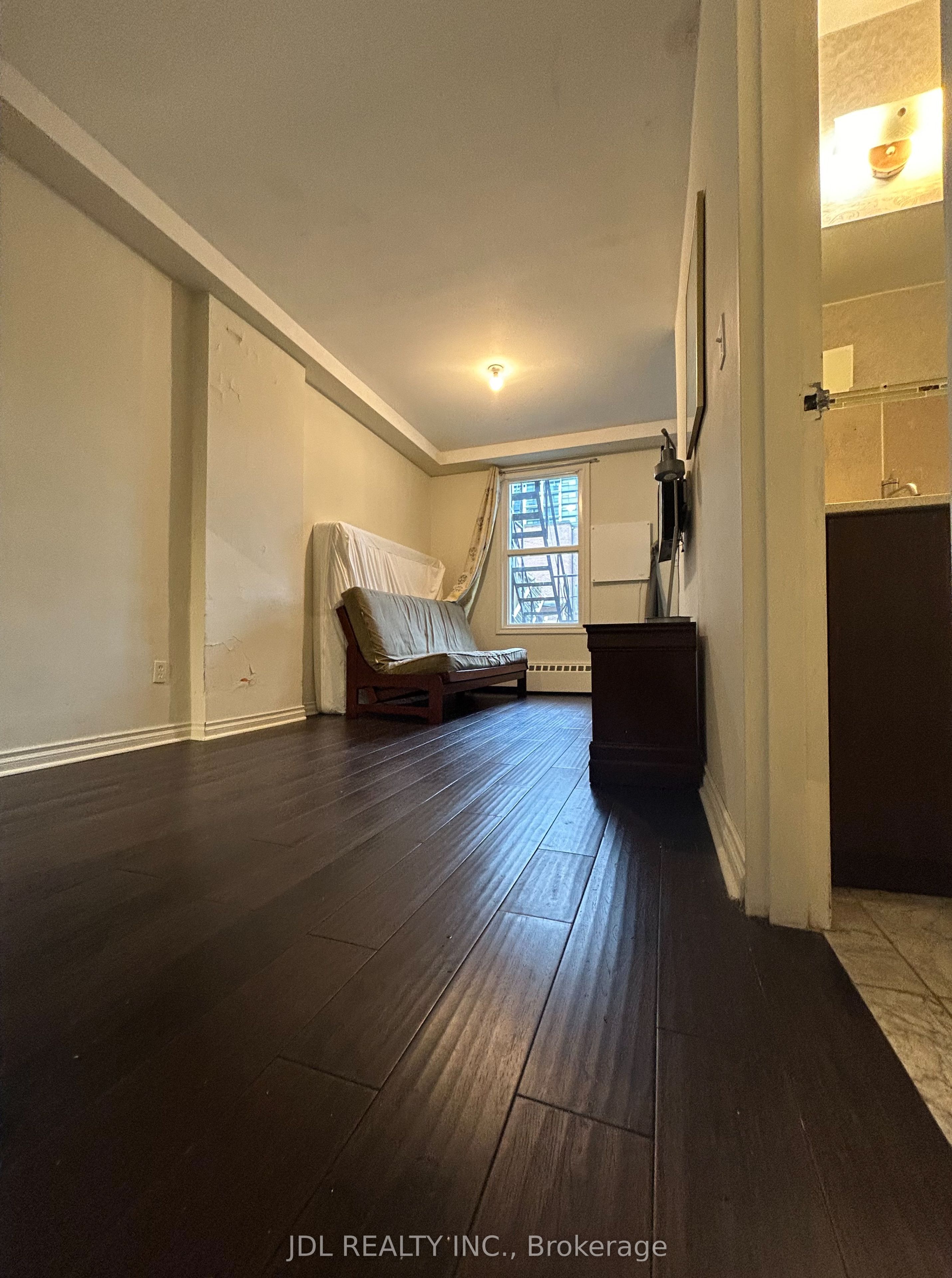 Unit Wholeonebedroom unit main - 3 Pembroke Street, Toronto 2