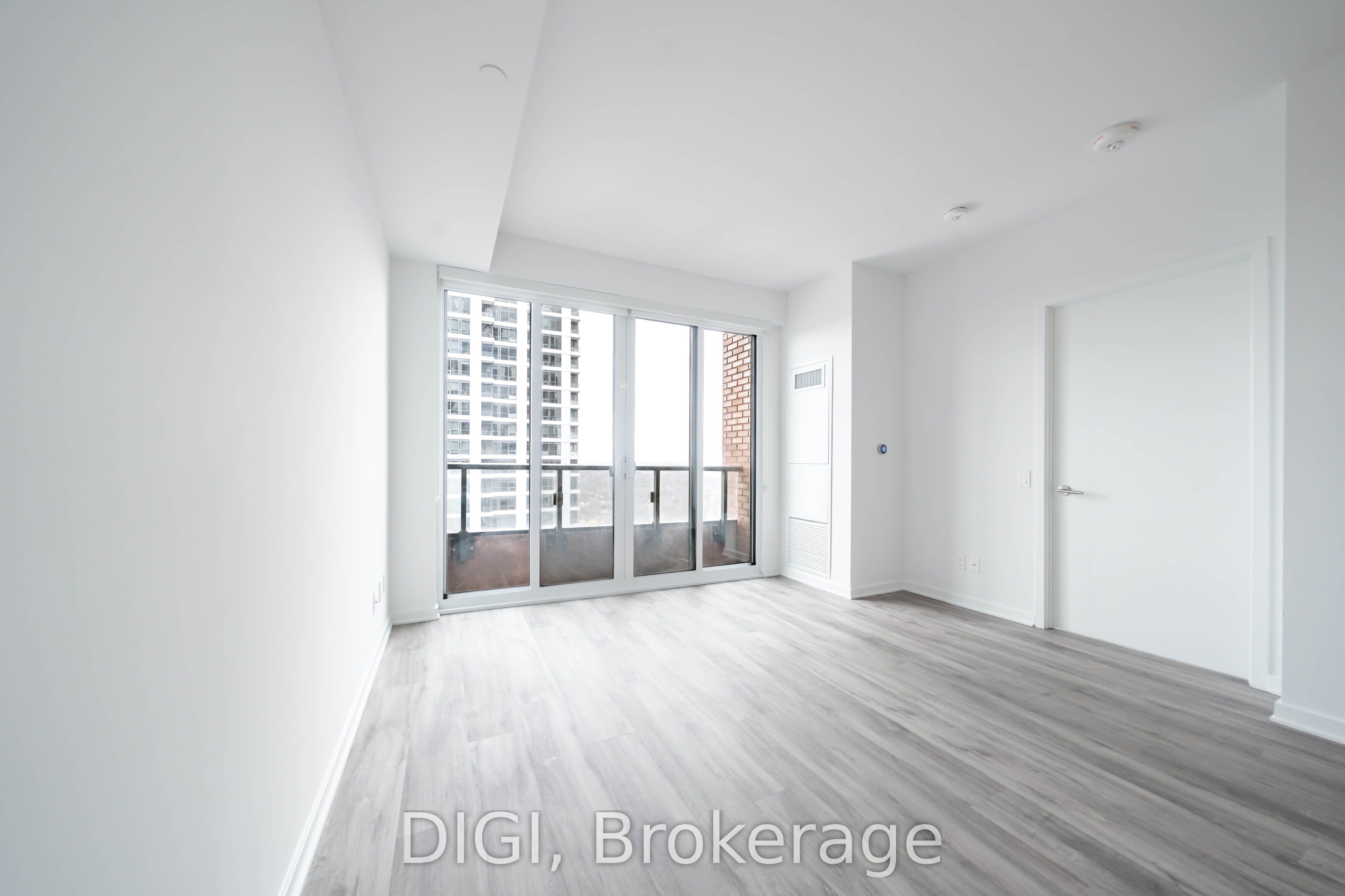 Unit 708 - 25 Selby Street, Toronto 5