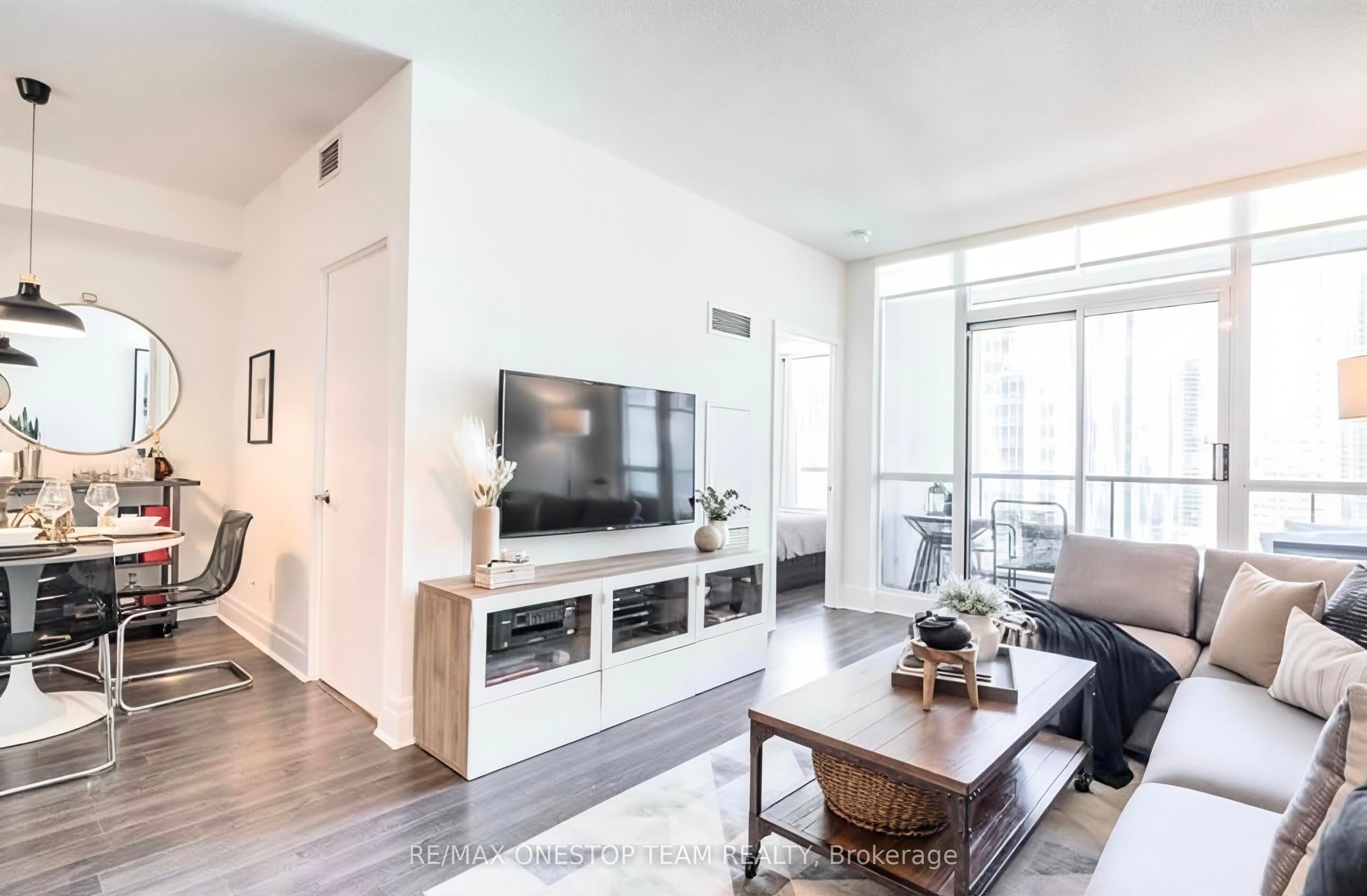 Unit 2211 - 12 Yonge Street, Toronto 5