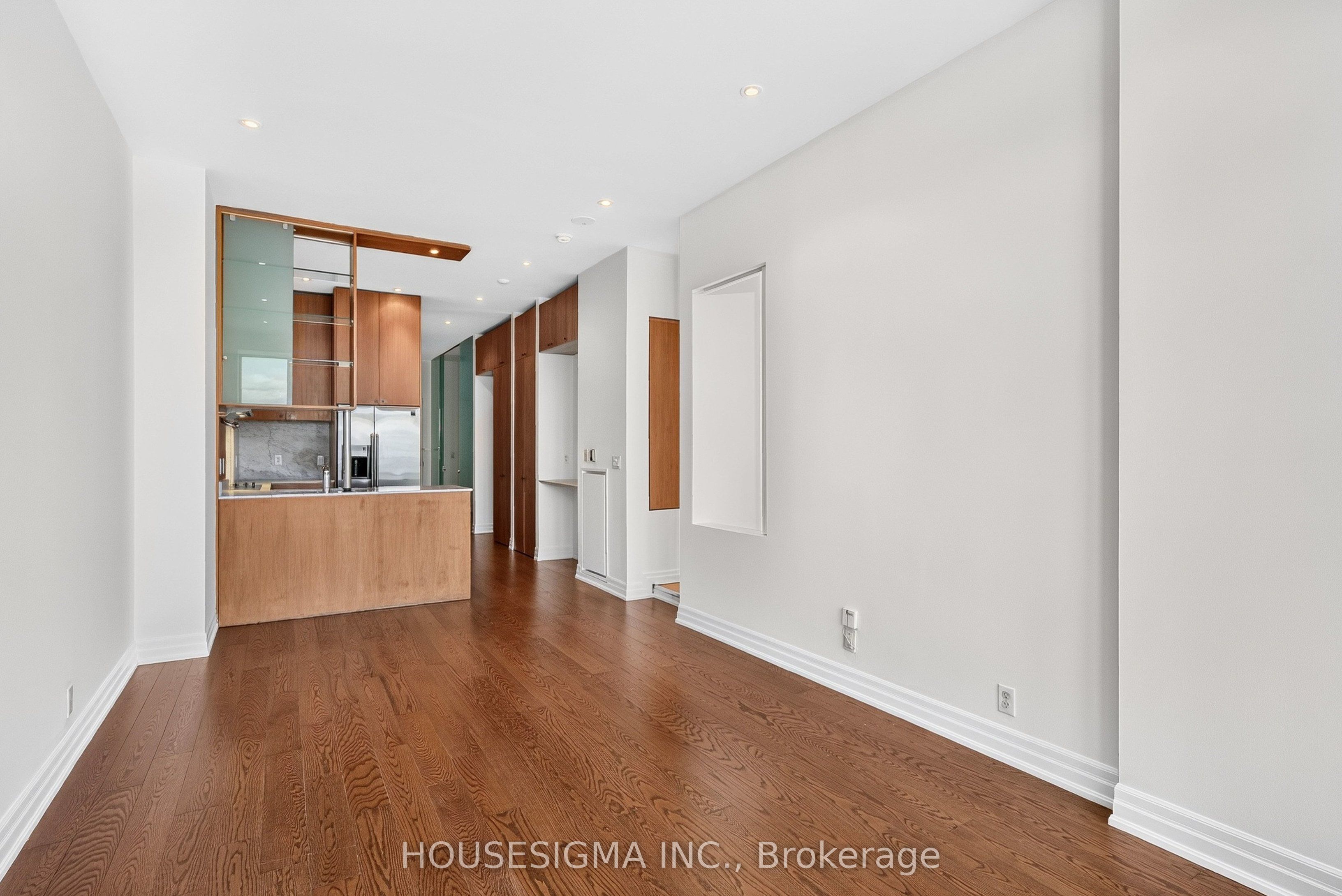 Unit 804 - 797 Don Mills Road, Toronto 2