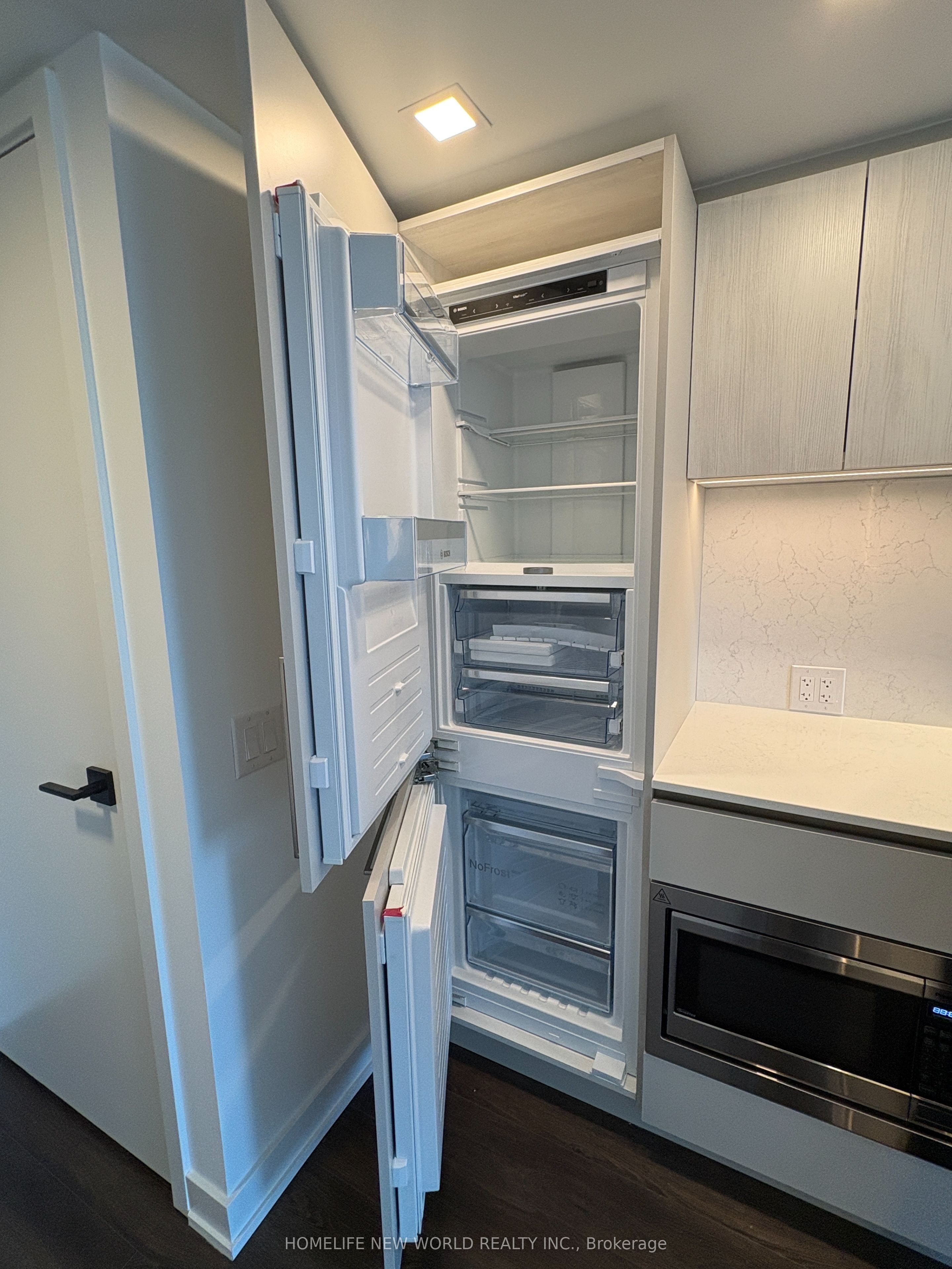 Unit 1009 - 609 Sherbourne Street, Toronto 5