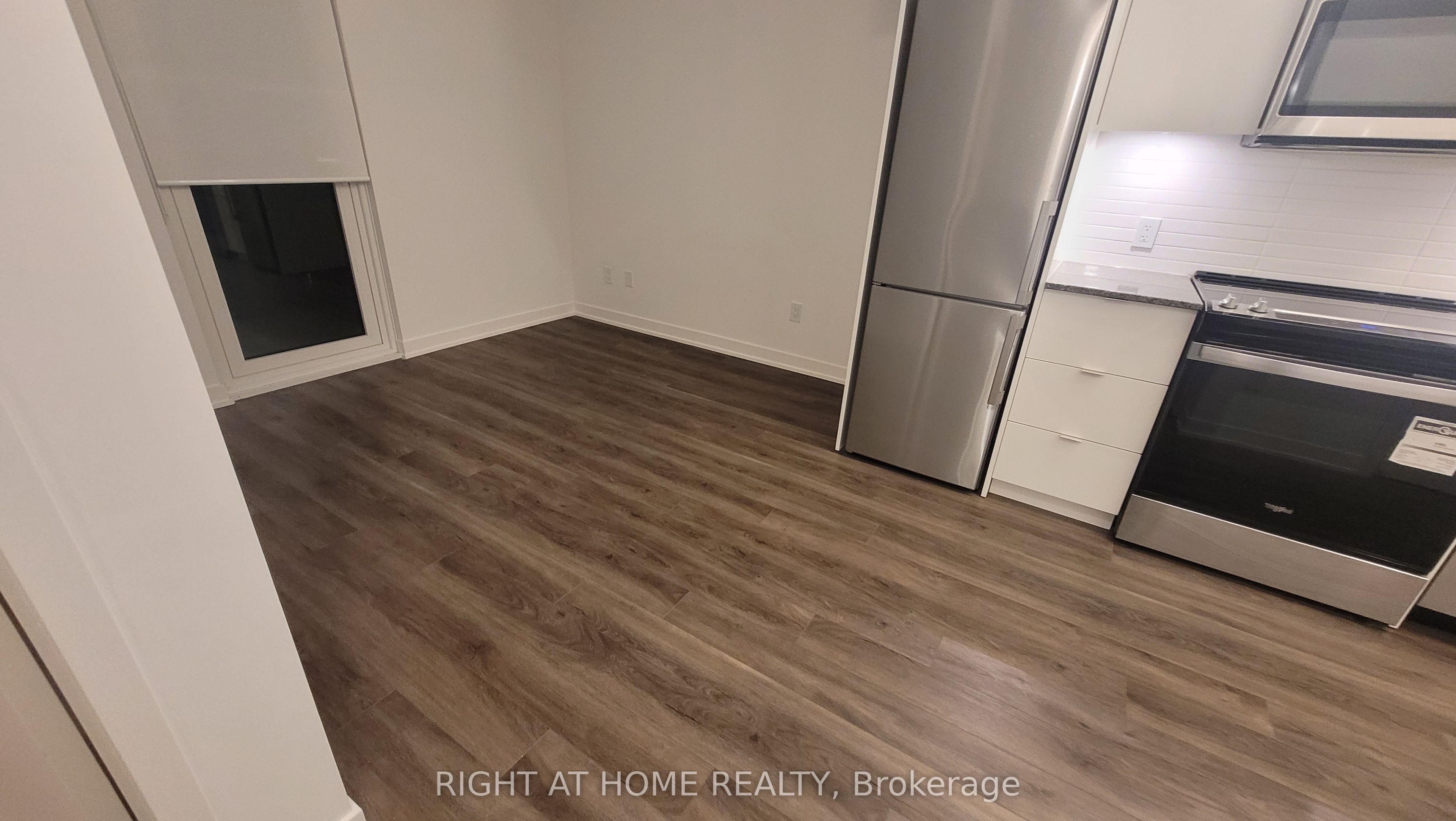 Unit 809 - 500 Wilson Avenue, North York 4