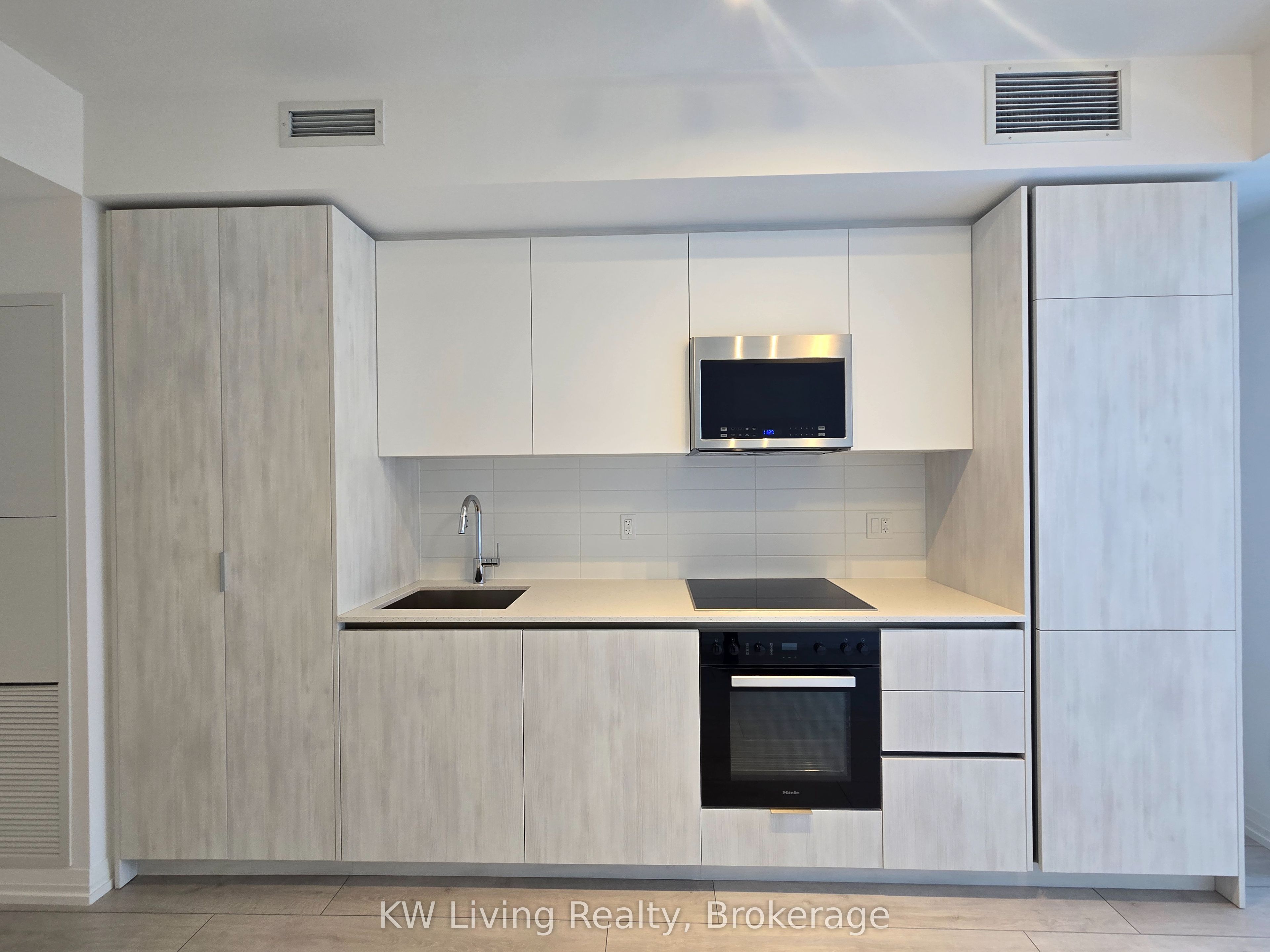 Unit 2816 - 400 King Street W, Toronto 5