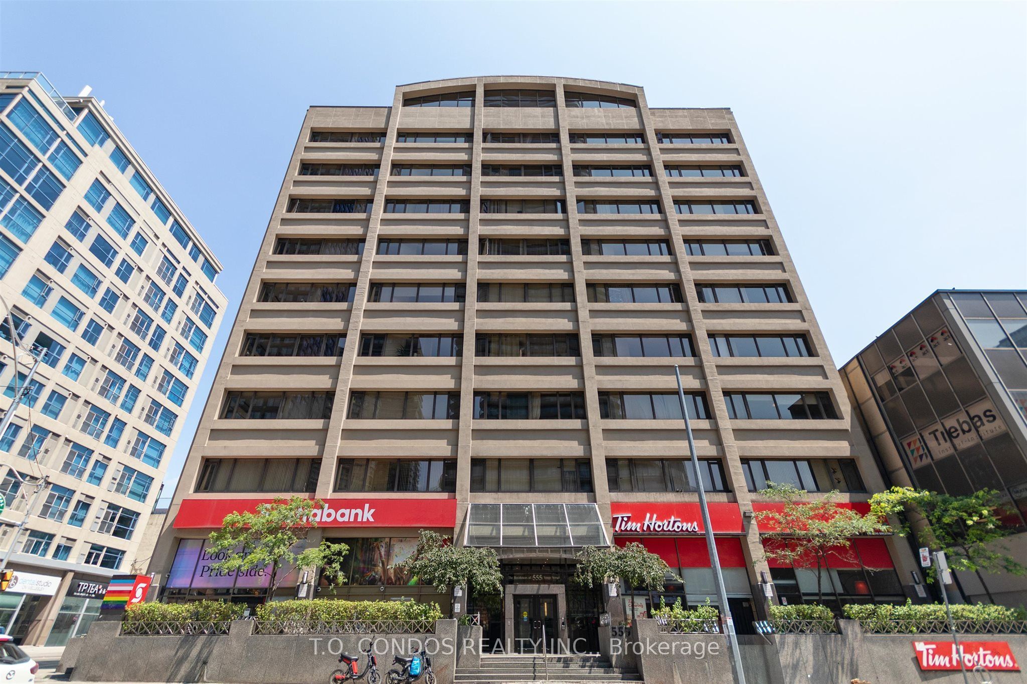 Unit 304 - 555 Yonge Street, Toronto 2