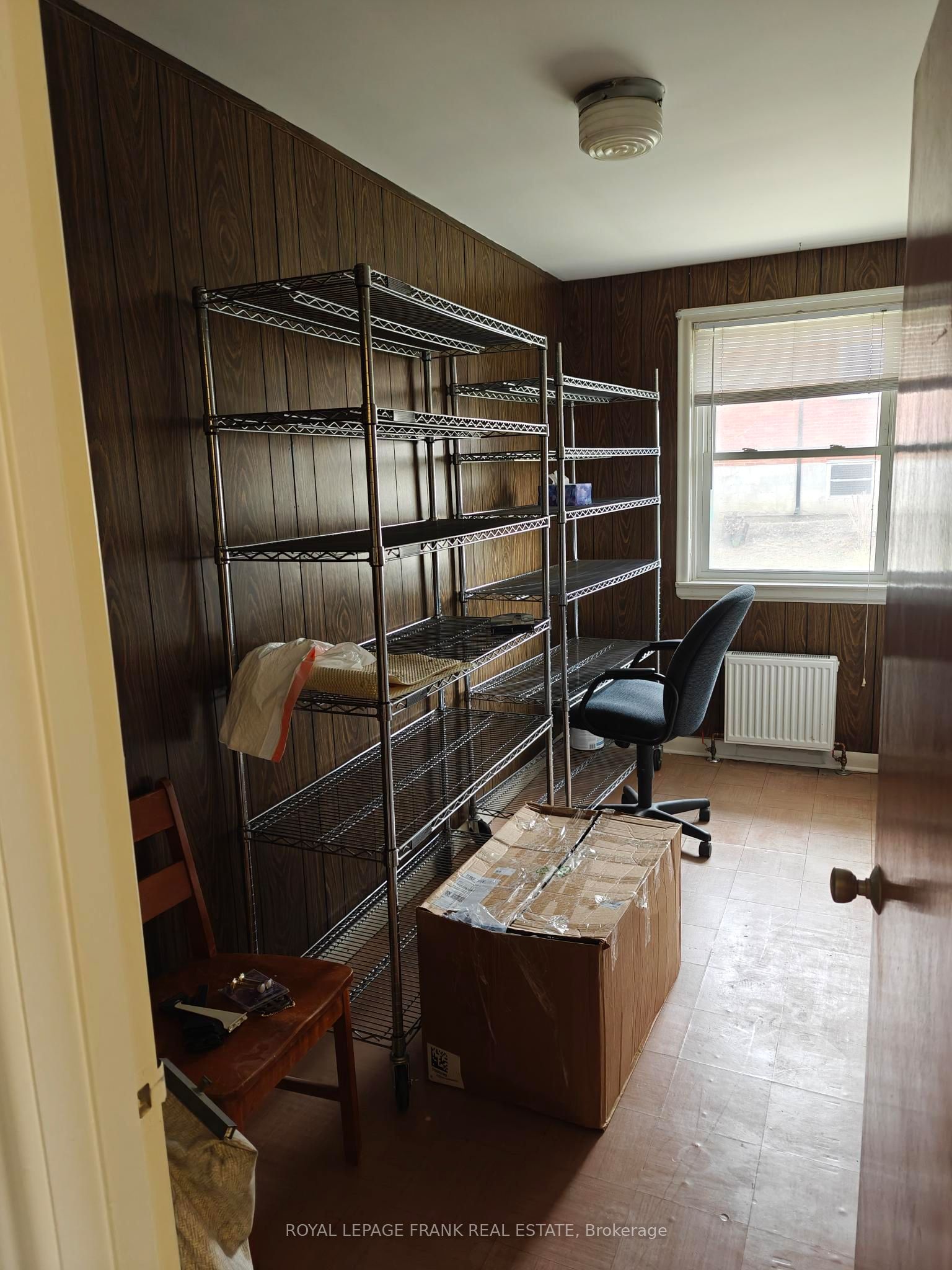 Unit Room 4 - 374 Central Park Boulevard S, Oshawa 3