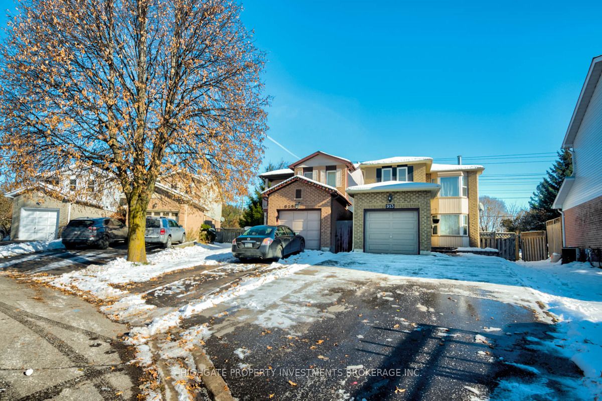 913 Dyer Court, Oshawa 2