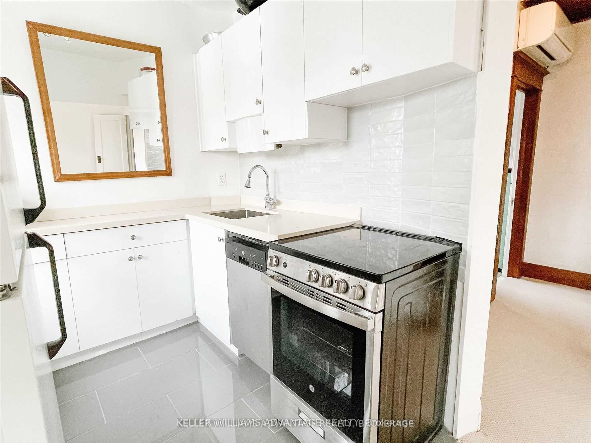 Unit Upper - 98 Woodycrest Avenue, Toronto 2