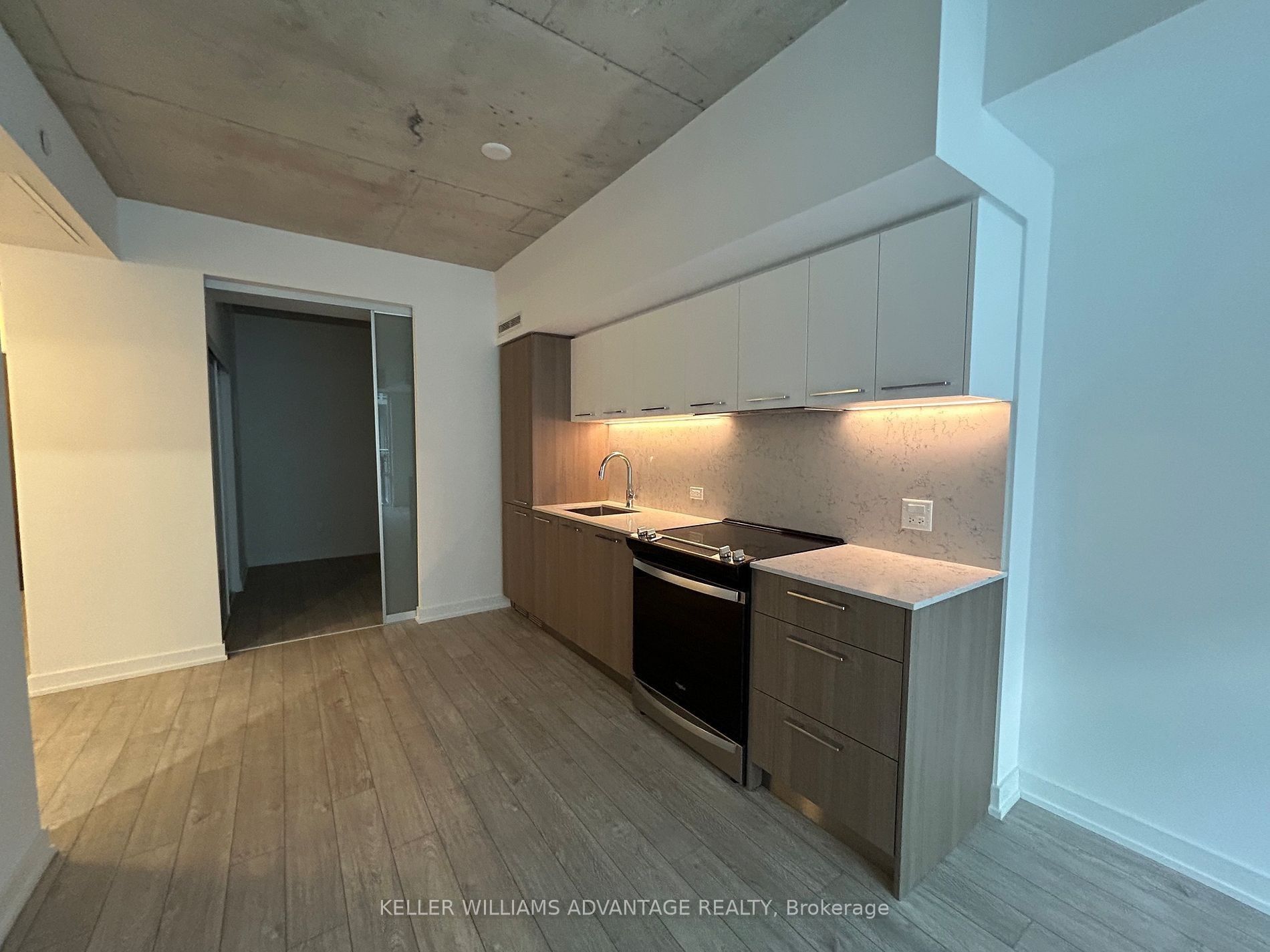 Unit 407 - 45 Baseball Place, Toronto 4