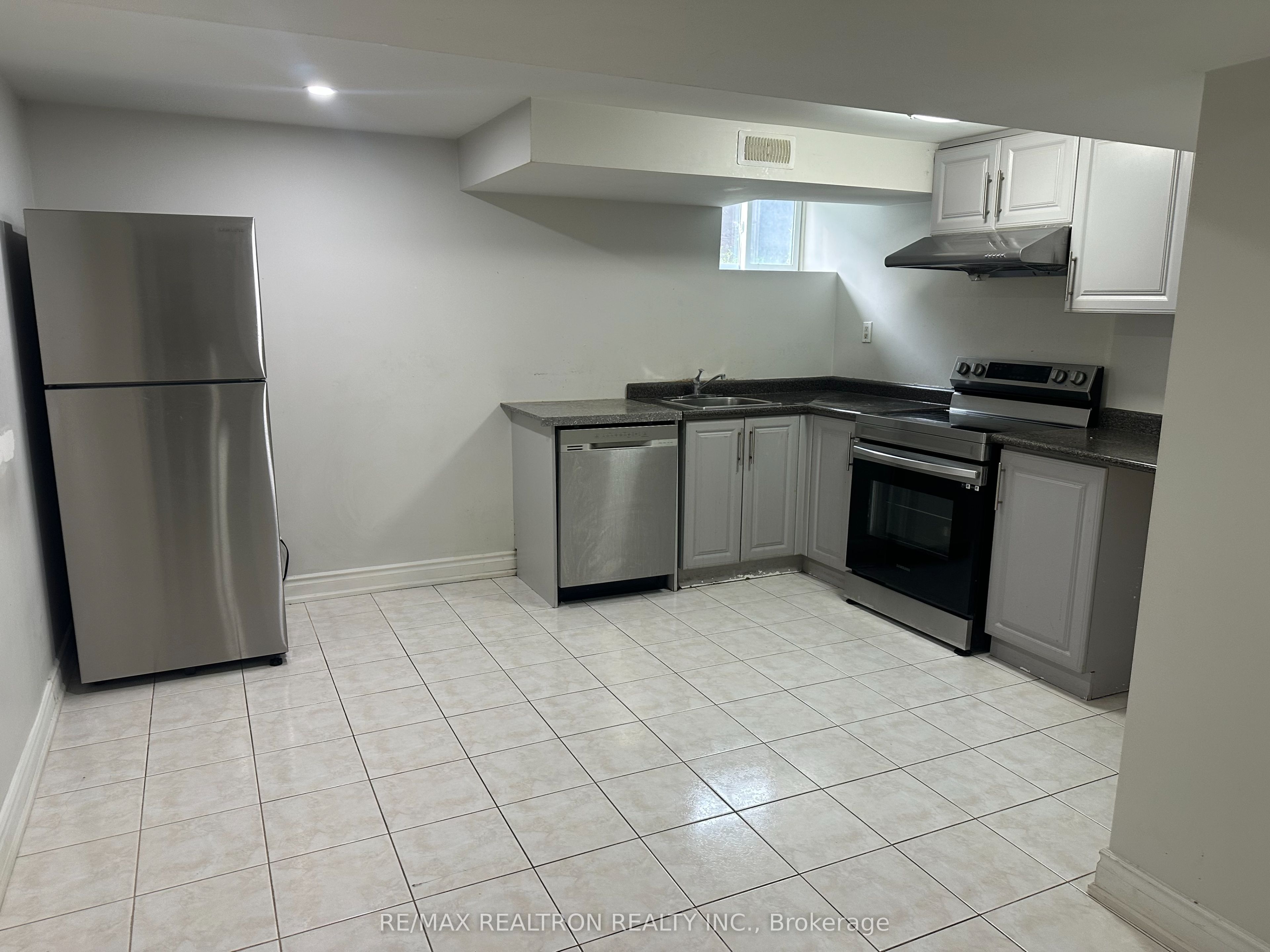 Unit BSMT - 7 Gilroy Drive, Scarborough 2
