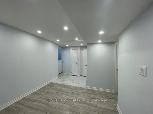 Unit bsmt - 65 Ryder Crescent, Ajax 3