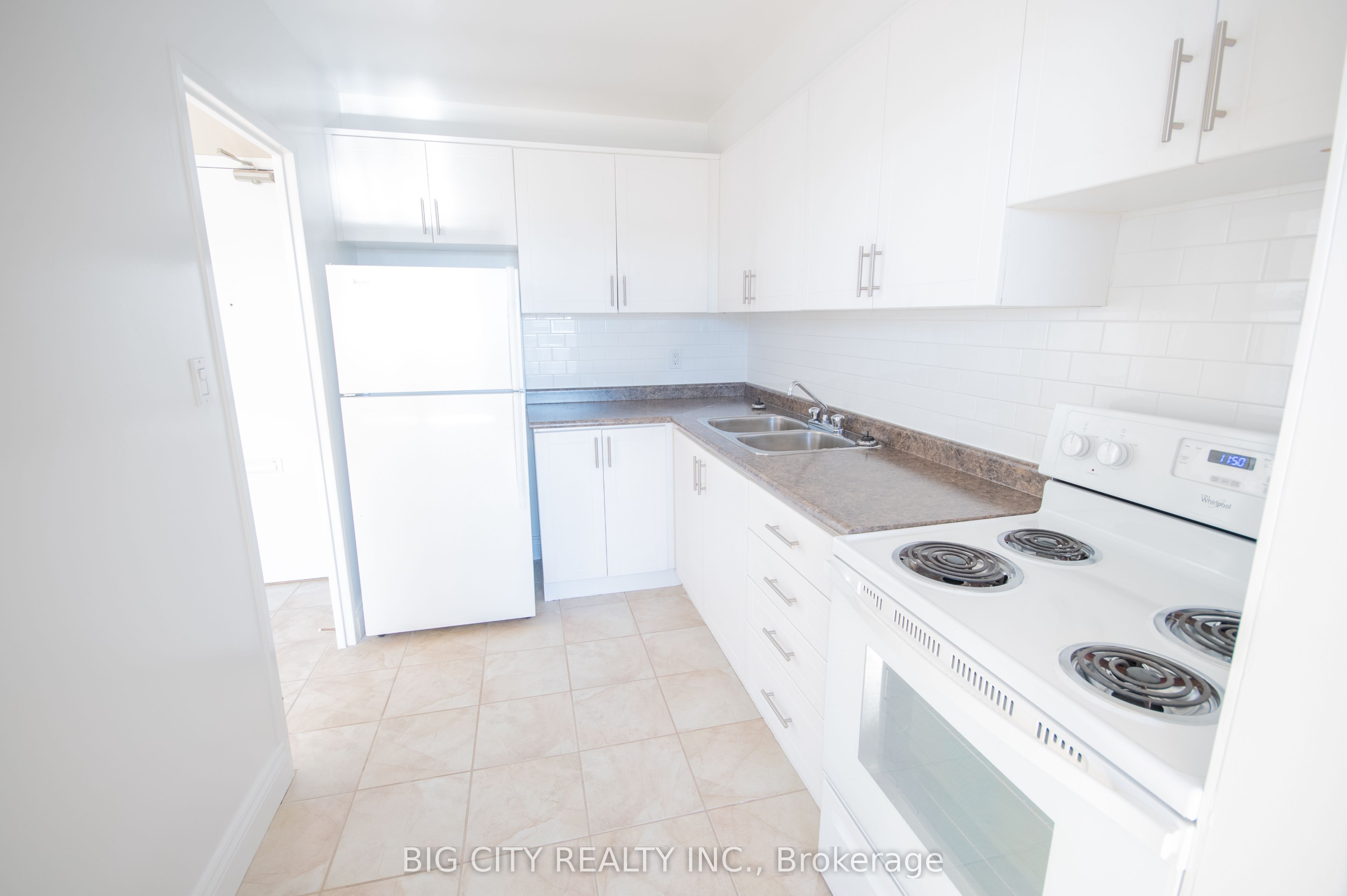 Unit 8 - 70 Cambridge Avenue, Toronto 3