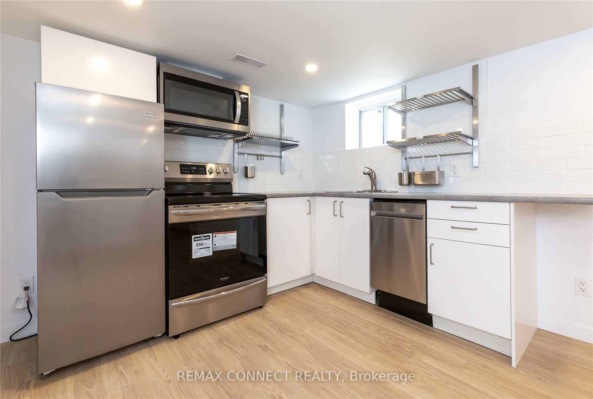 Unit Lower - 1370 Woodbine Avenue, Toronto 2