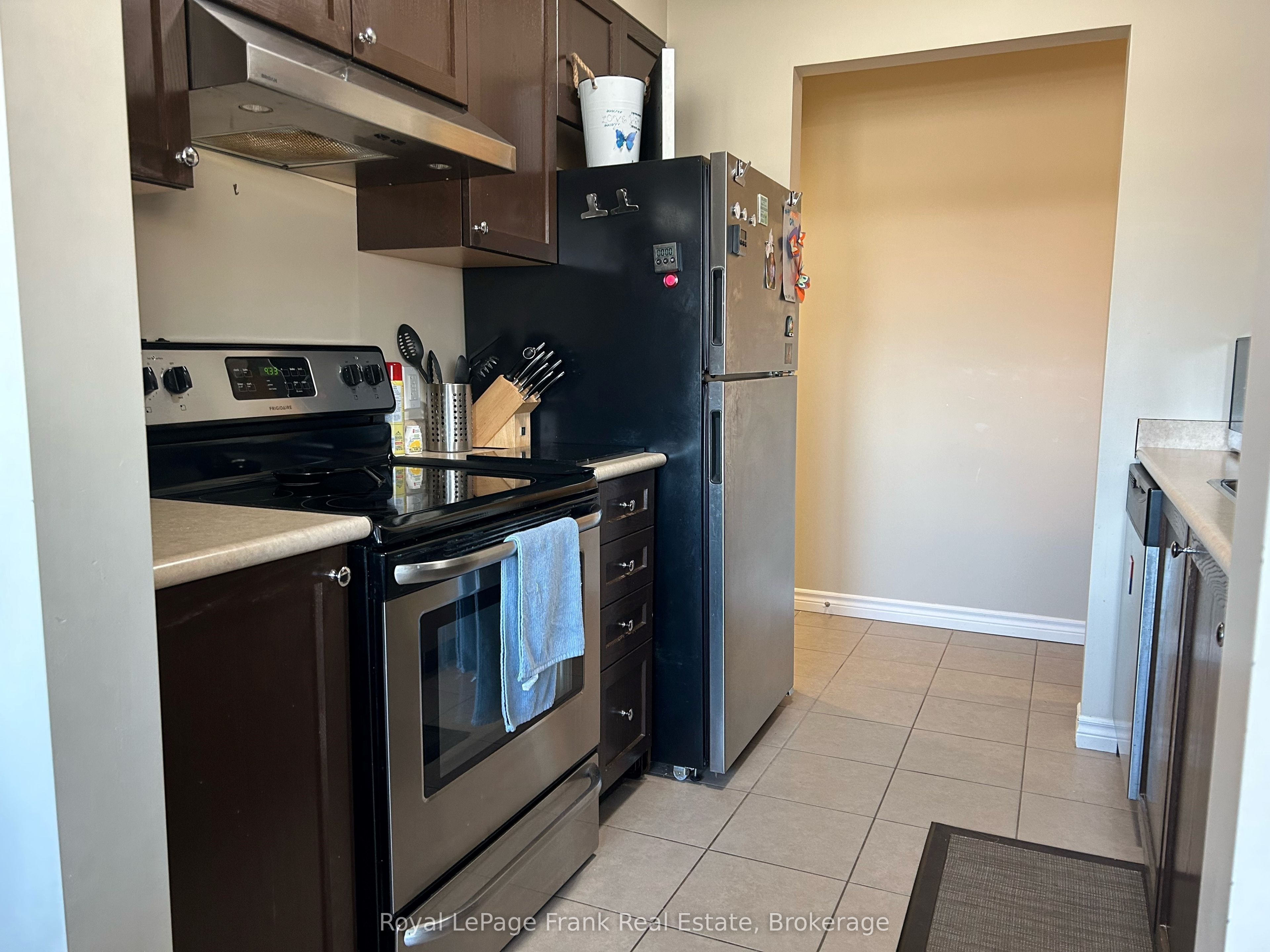 Unit 3 - 1418 Simcoe Street S, Oshawa 4