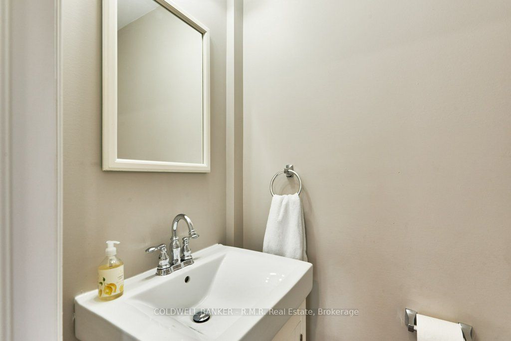 63 Orchard View Boulevard, Oshawa 5