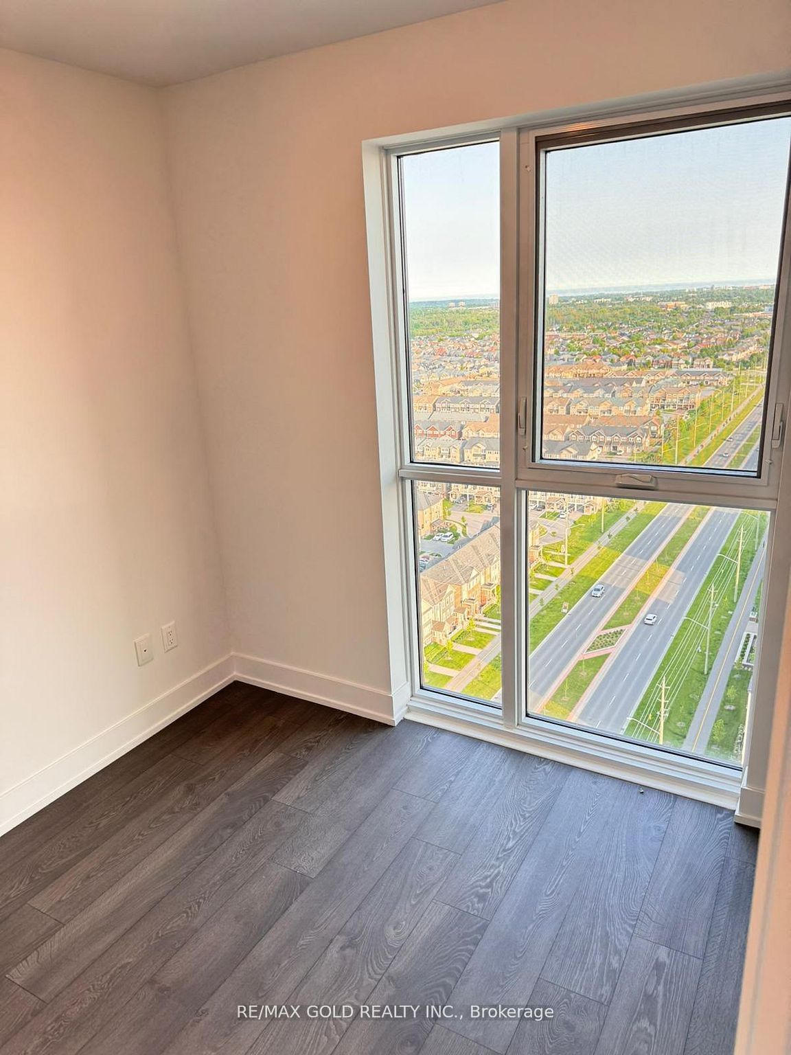 Unit 2316 - 2550 Simcoe Street N, Oshawa 5