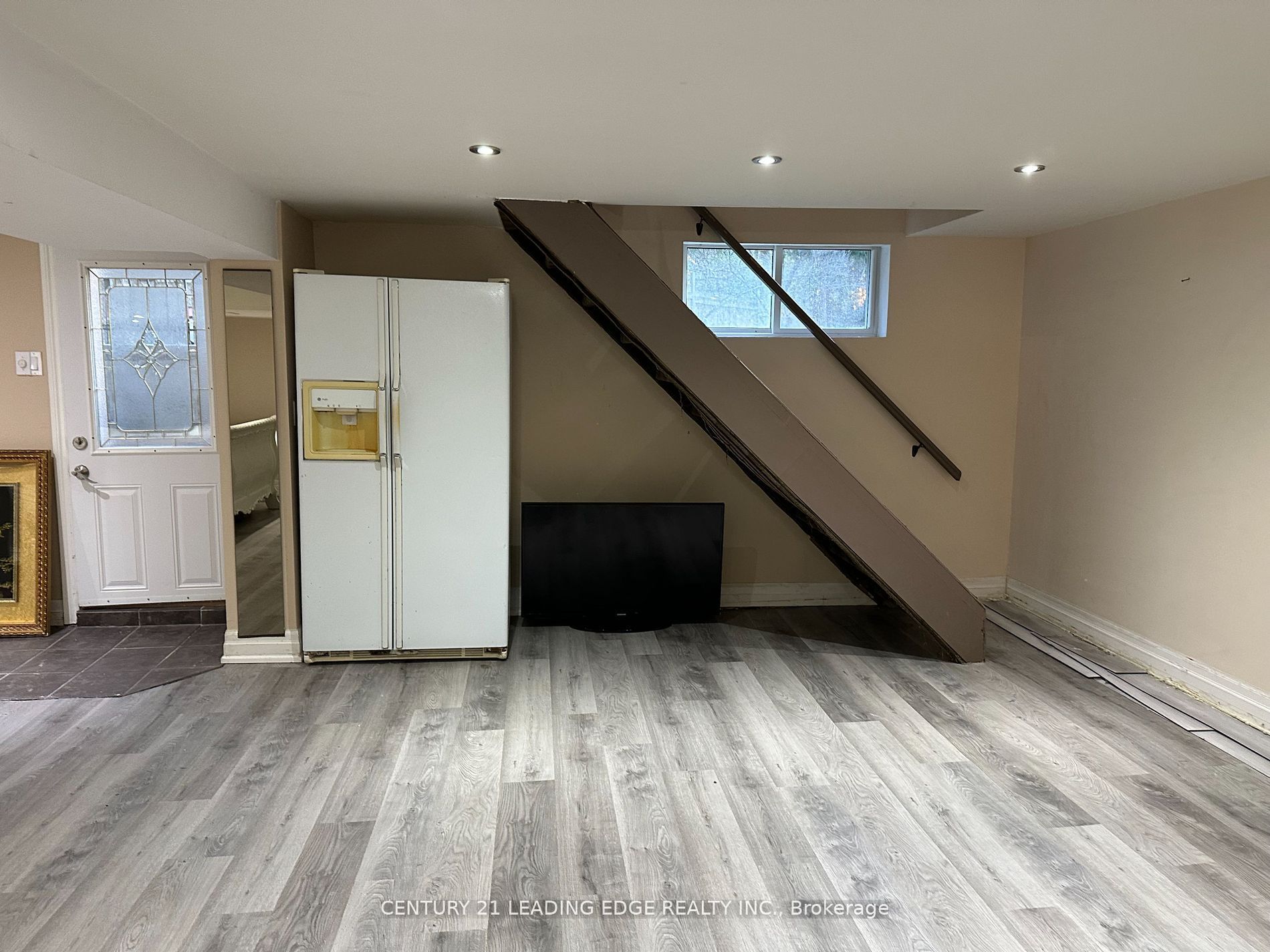 Unit Bsmt - 24 Barnsley Court, Scarborough 3