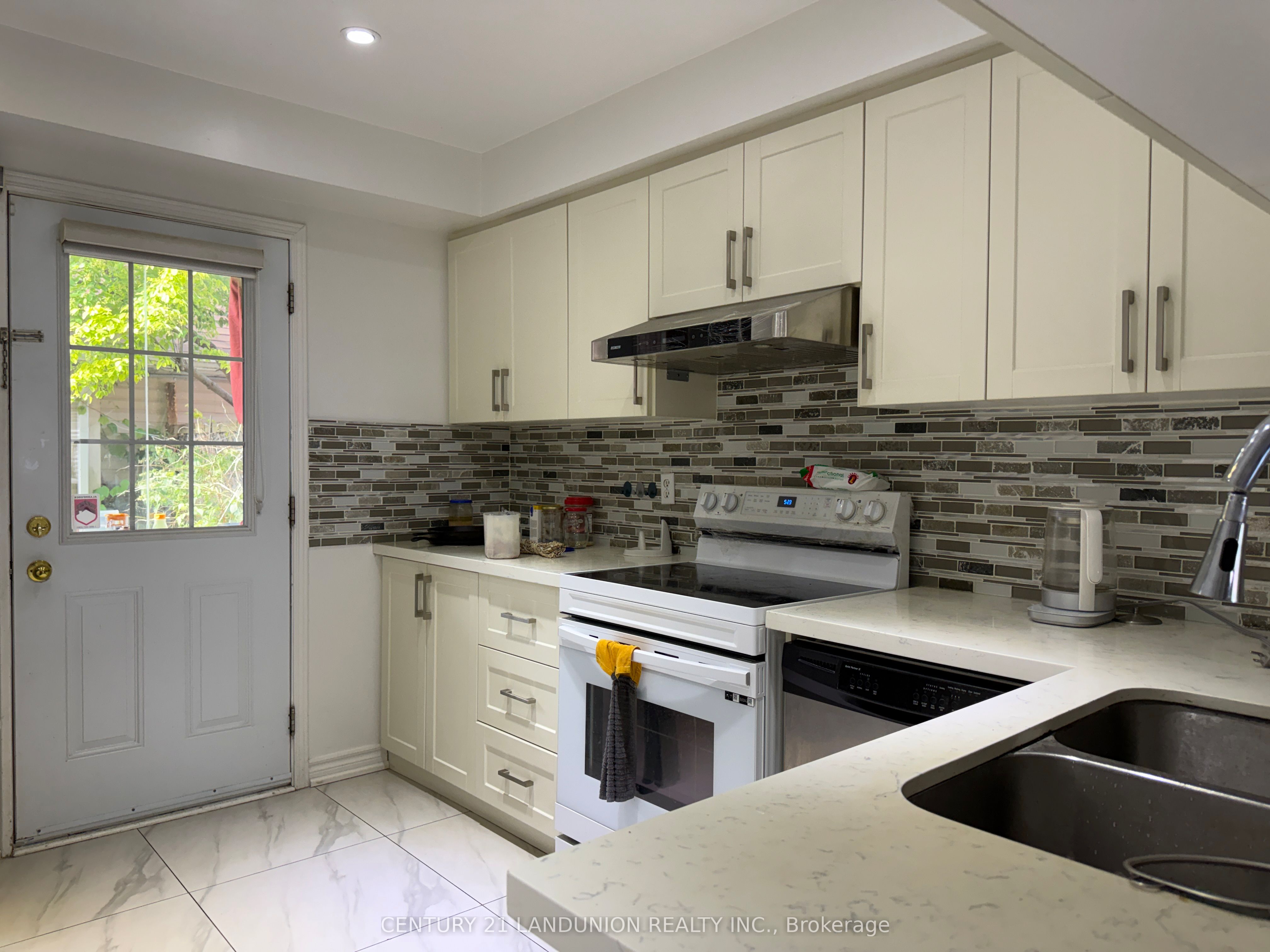 9544 Sheppard Avenue E, Scarborough 5