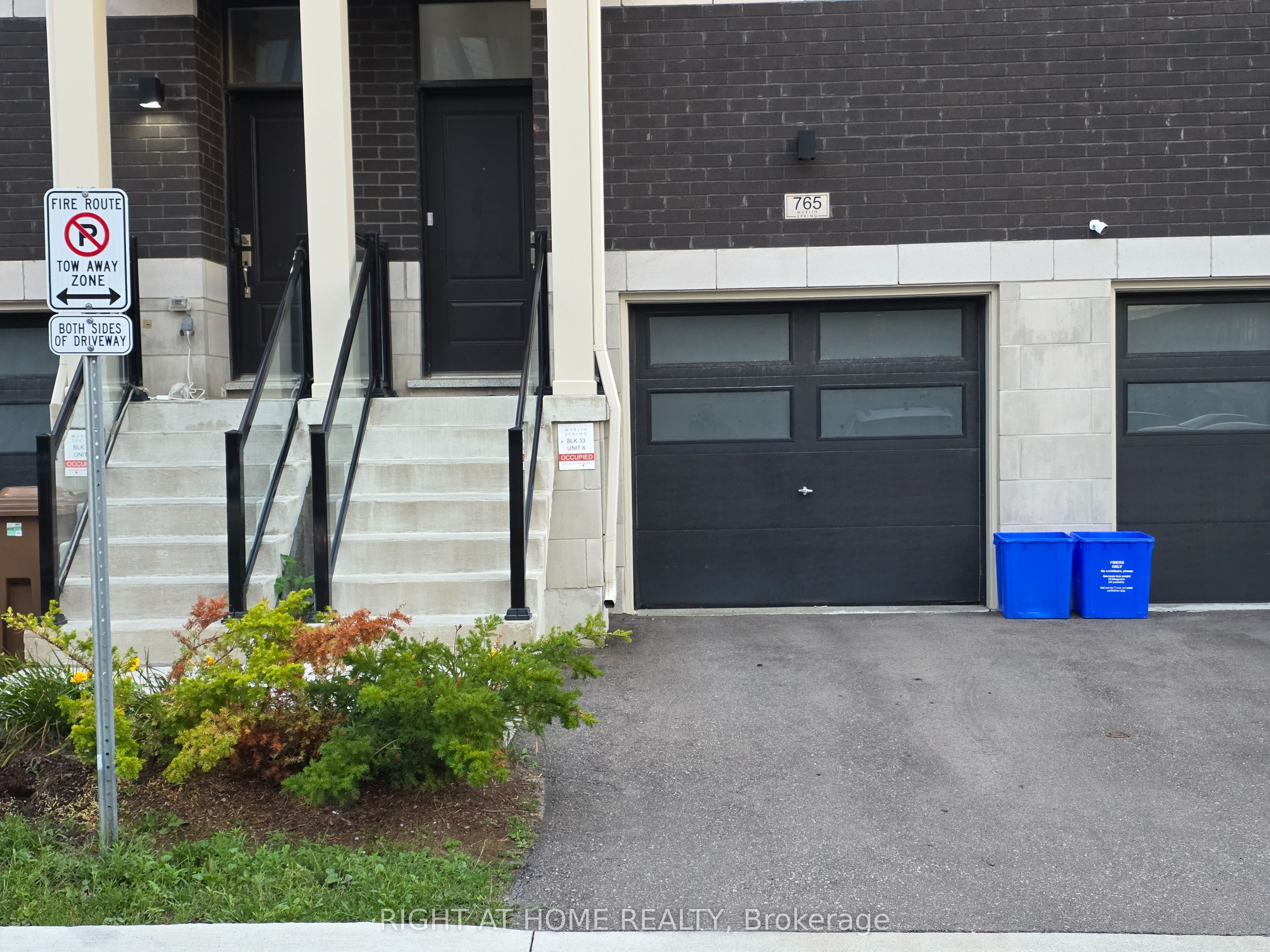 765 Eddystone Path, Oshawa 2