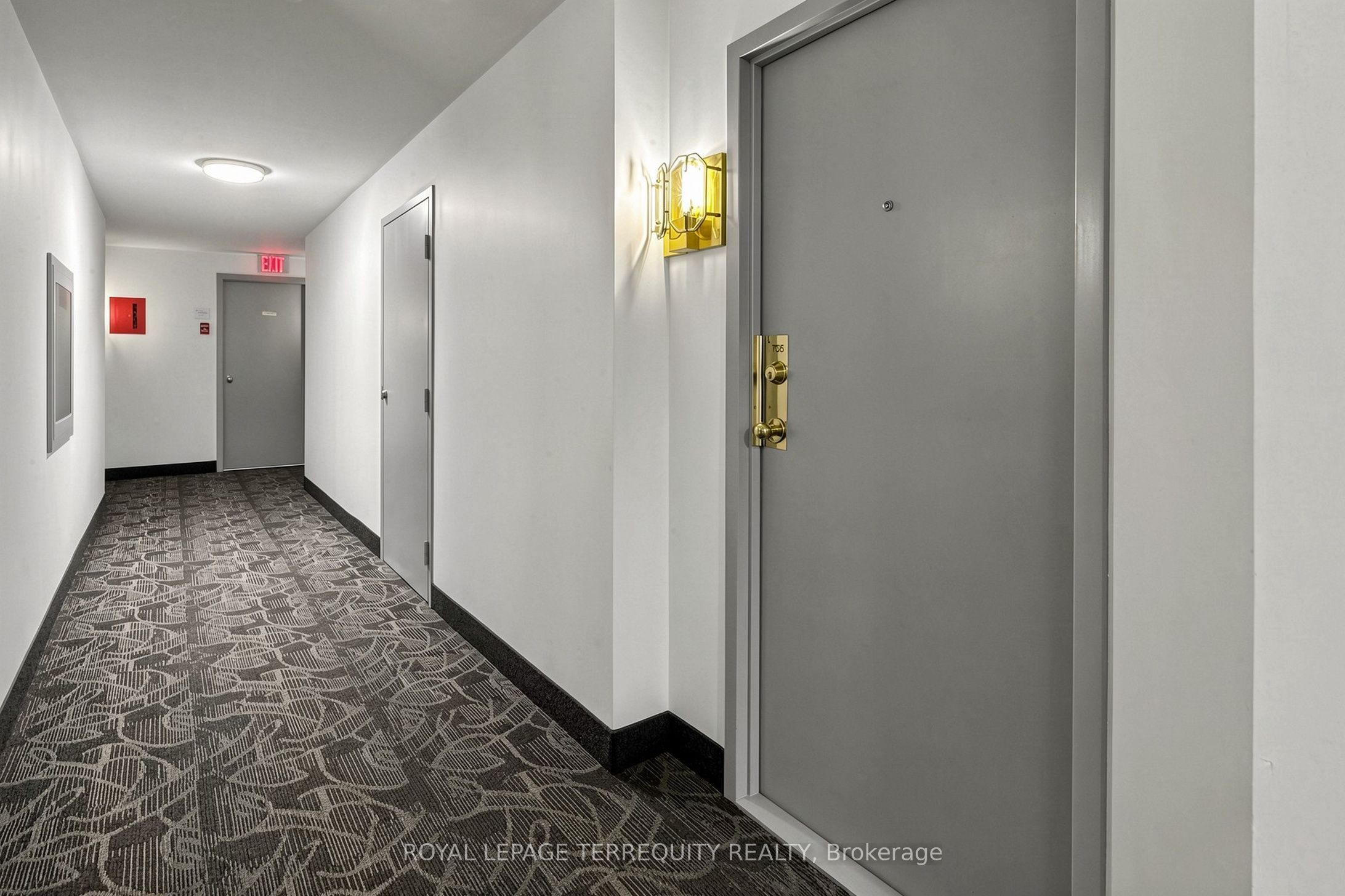Unit 705 - 80 Alton Towers Circle, Scarborough 4