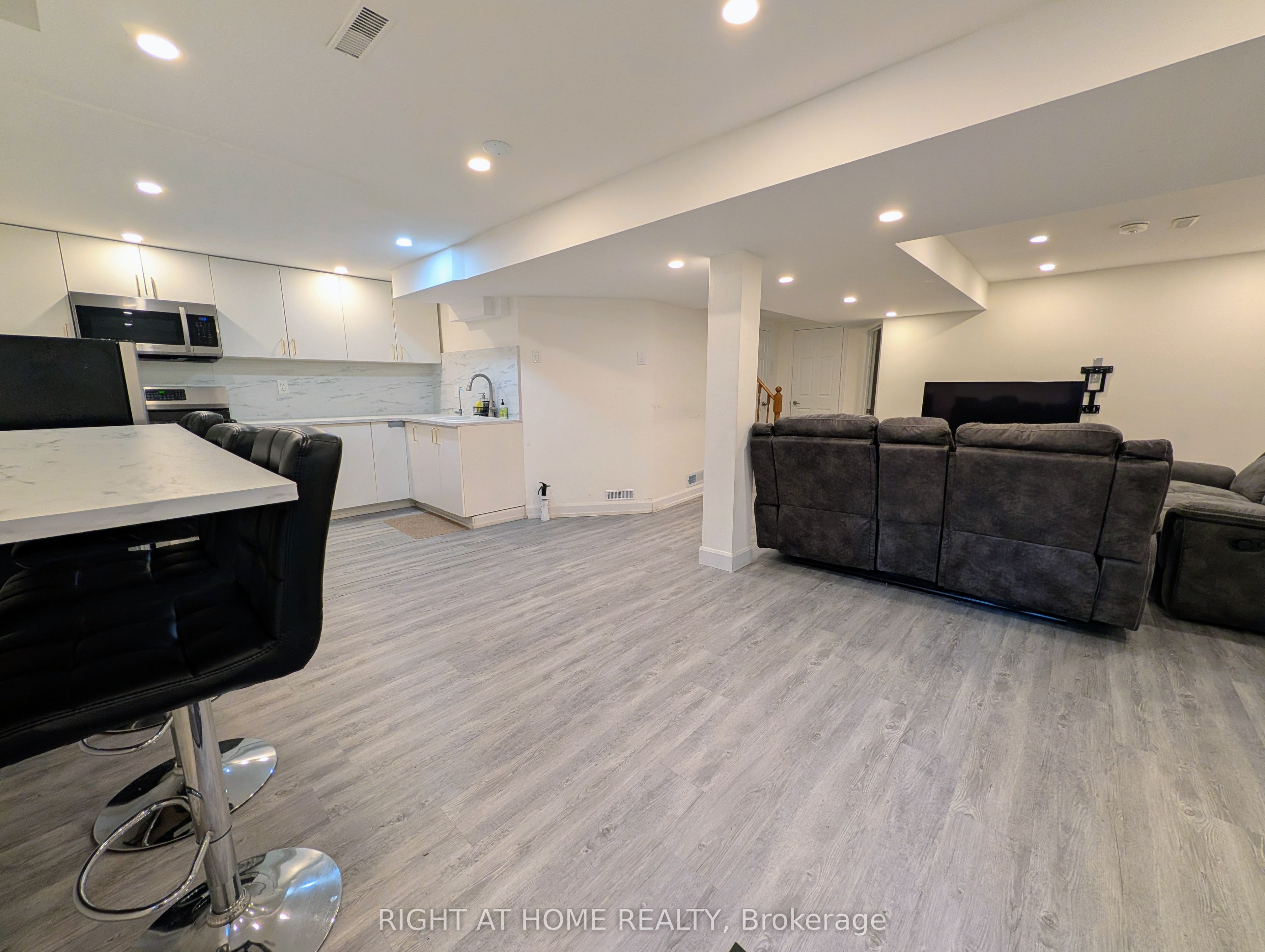 46 Keys Drive, Ajax 2