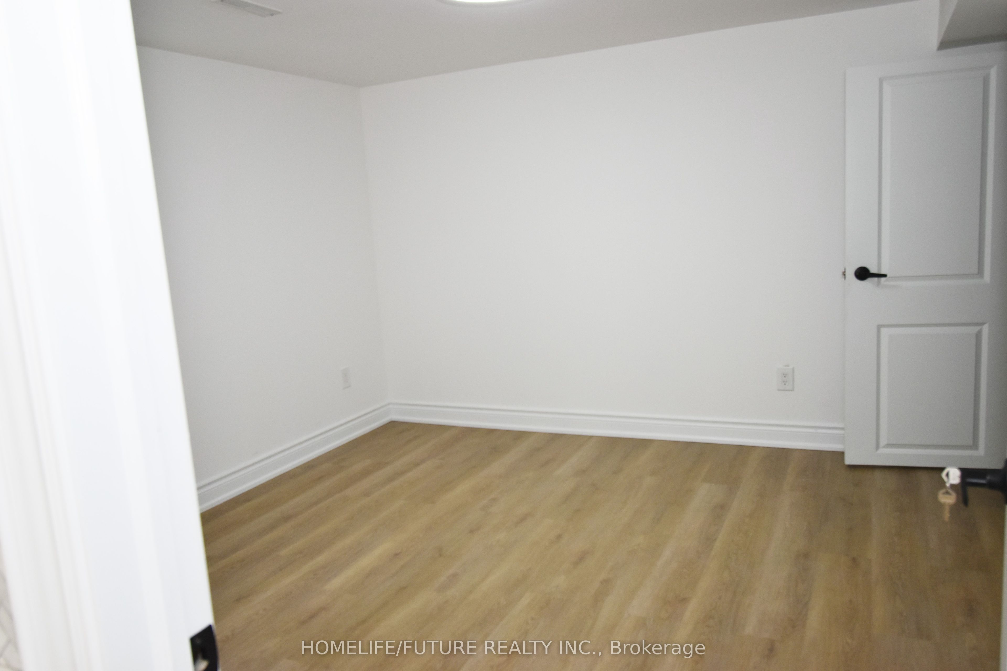Unit Bsmt - 44 Wellpark Boulevard, Scarborough 3