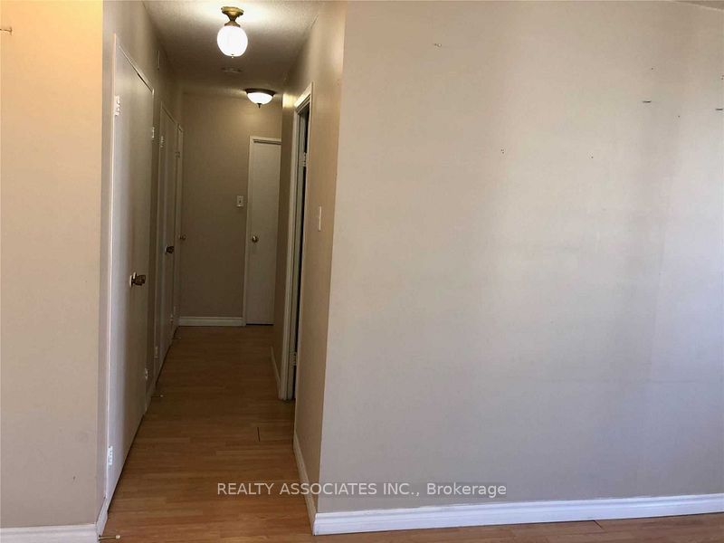 Unit 915 - 100 Dundalk Drive, Scarborough 5