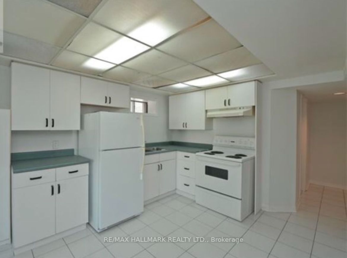 Unit Lower - 898 Rambleberry Avenue, Pickering 2