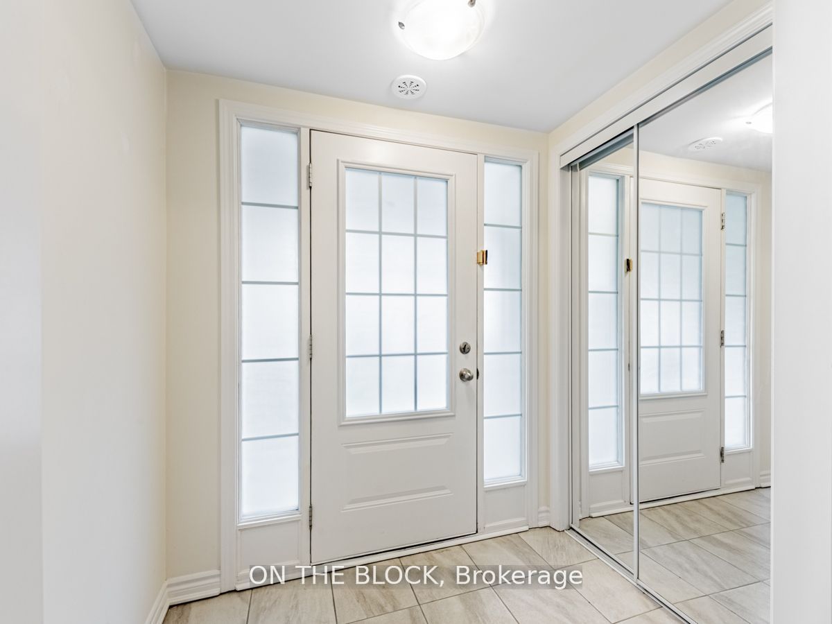 2425 Fall Harvest Crescent, Pickering 4