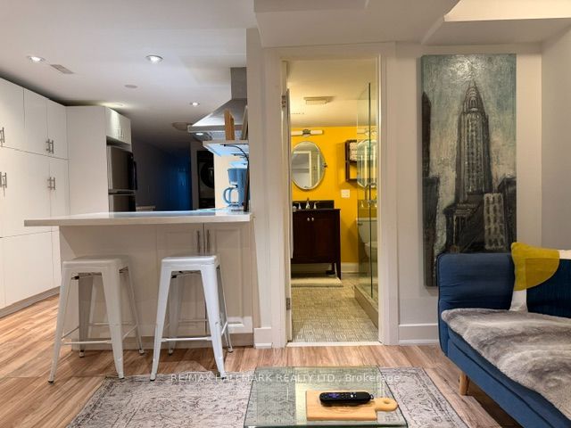 Unit basement - 18 Pape Avenue, Toronto 3