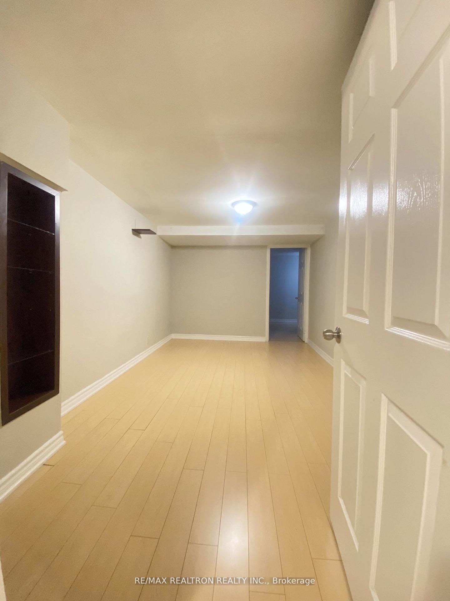 Unit Lower - 208 Roxanne Crescent, Scarborough 3