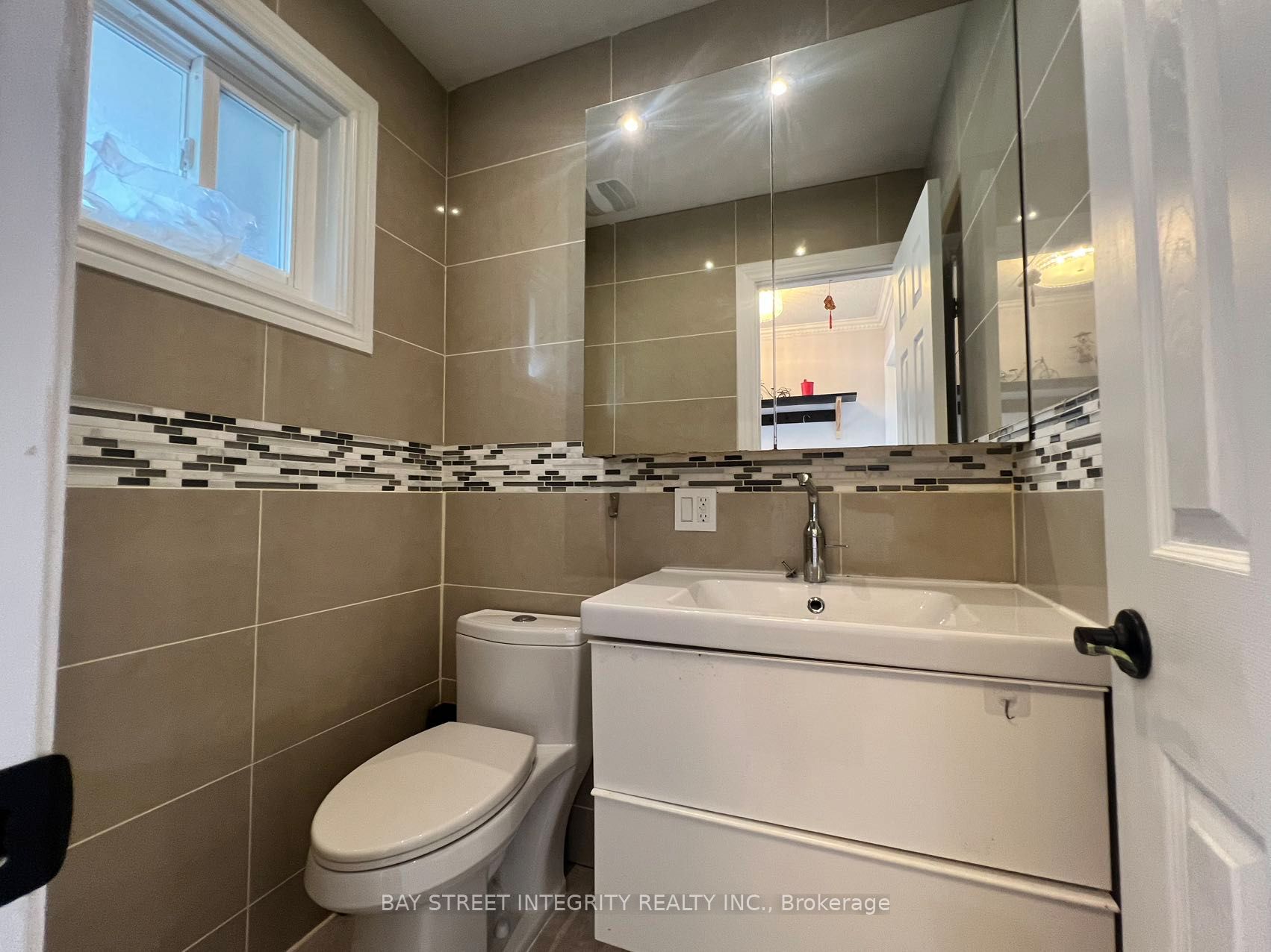 21 Montezuma Trail, Scarborough 2