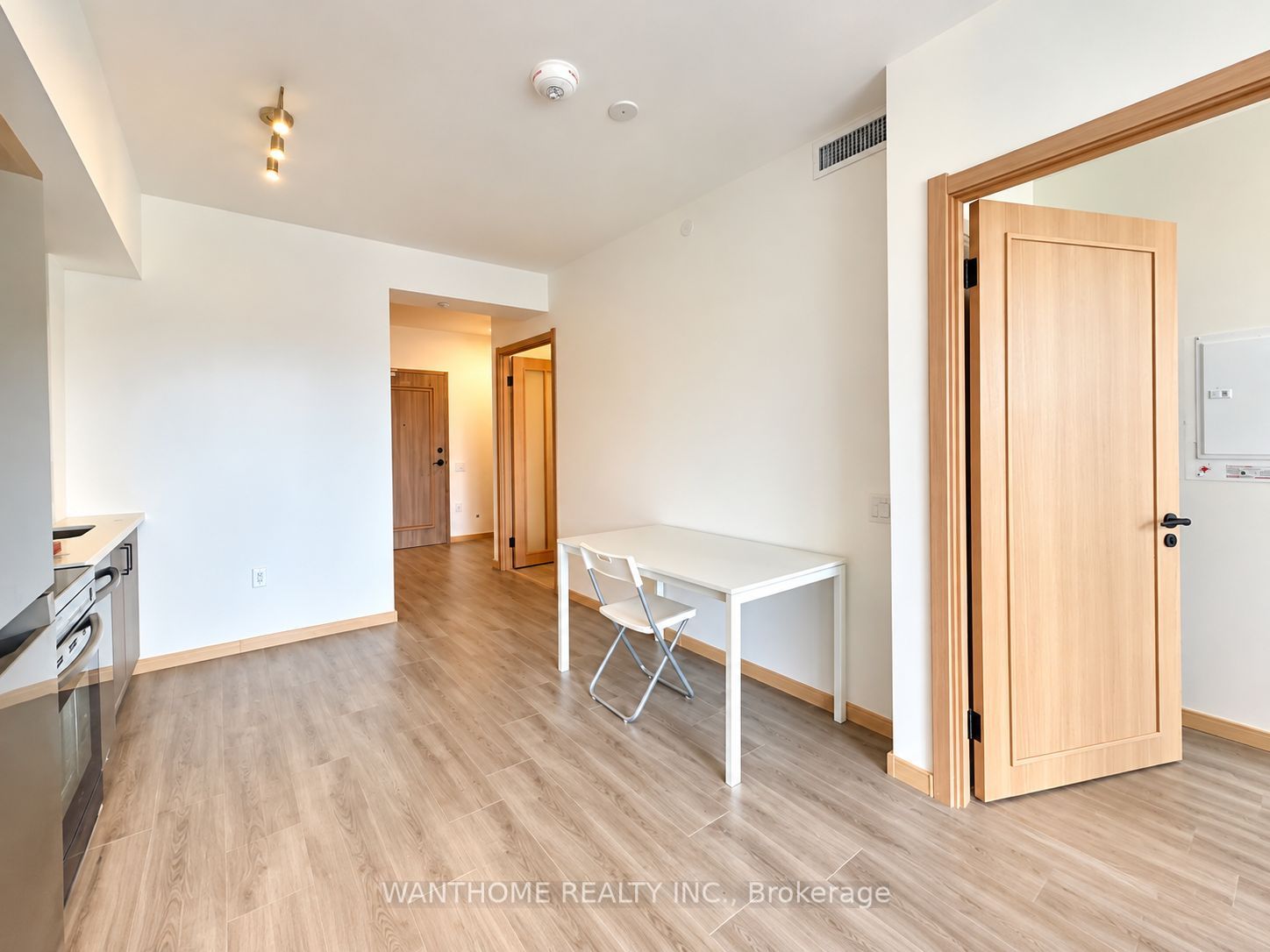 Unit 615 - 3429 Sheppard Avenue E, Scarborough 4