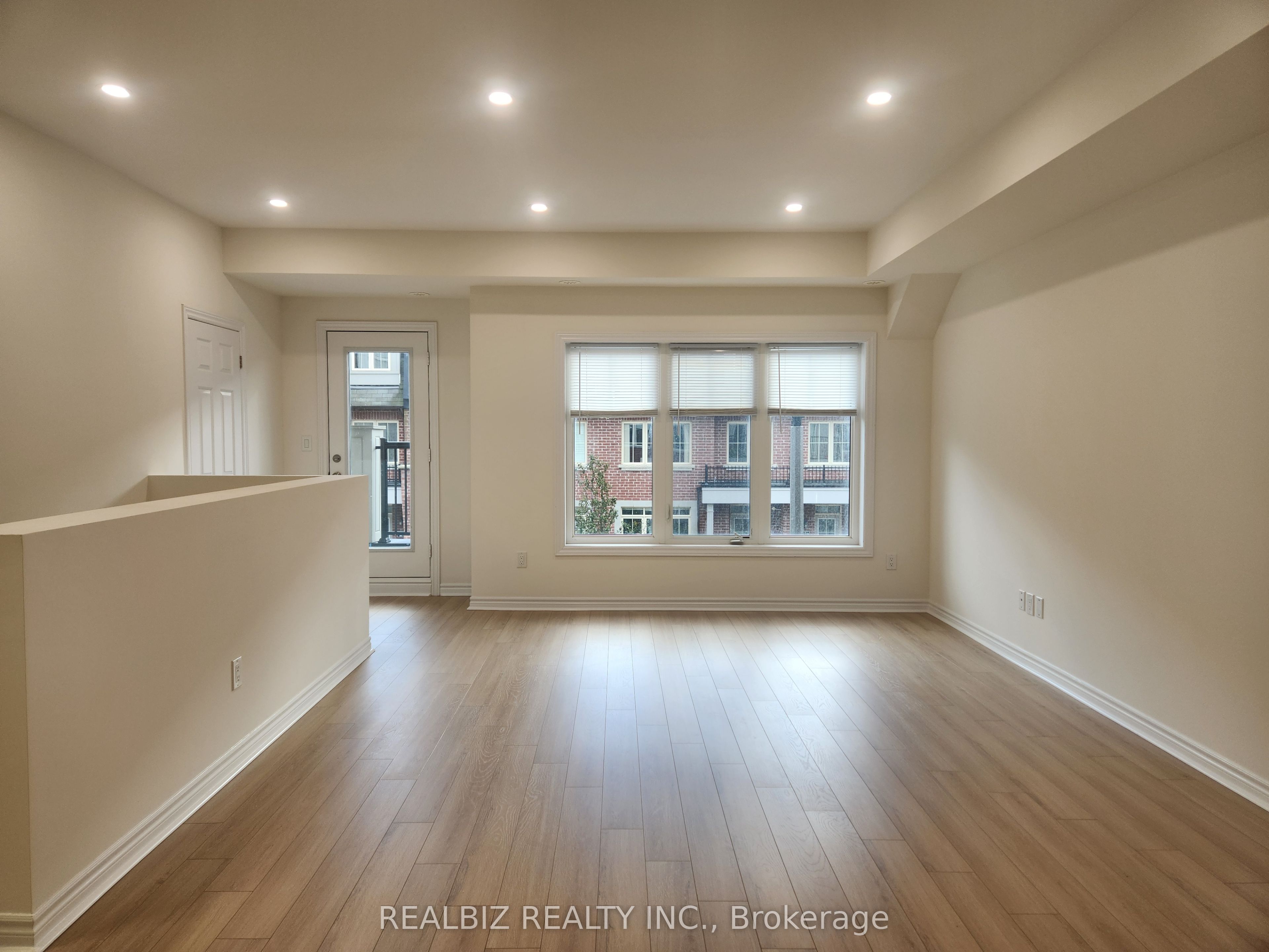 Unit 27 - 15 Eaton Park Lane, Scarborough 3