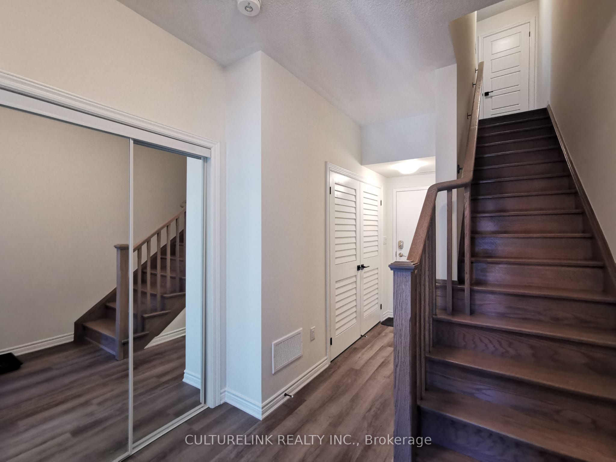 Unit 302 - 1034 Reflection Place, Pickering 3