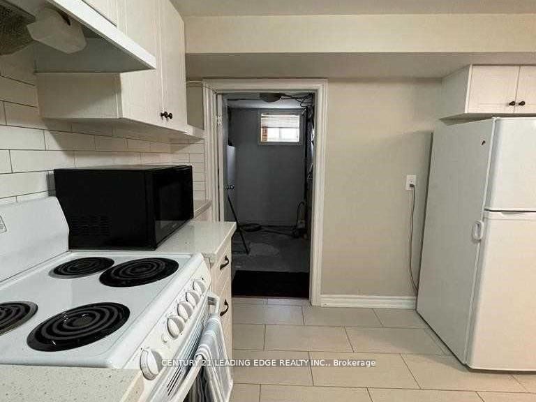 Unit Bsmt - 27 Ionview Drive, Scarborough 5
