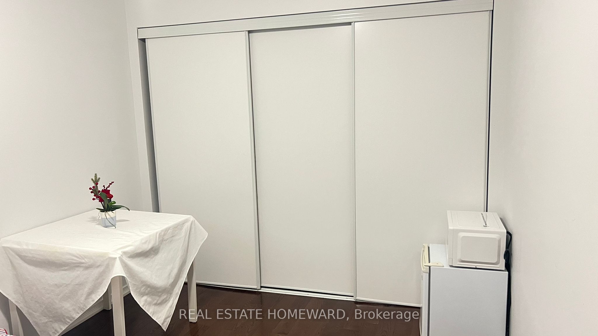 Unit Room 2 - 1226 Leslie Drive, Innisfil 4
