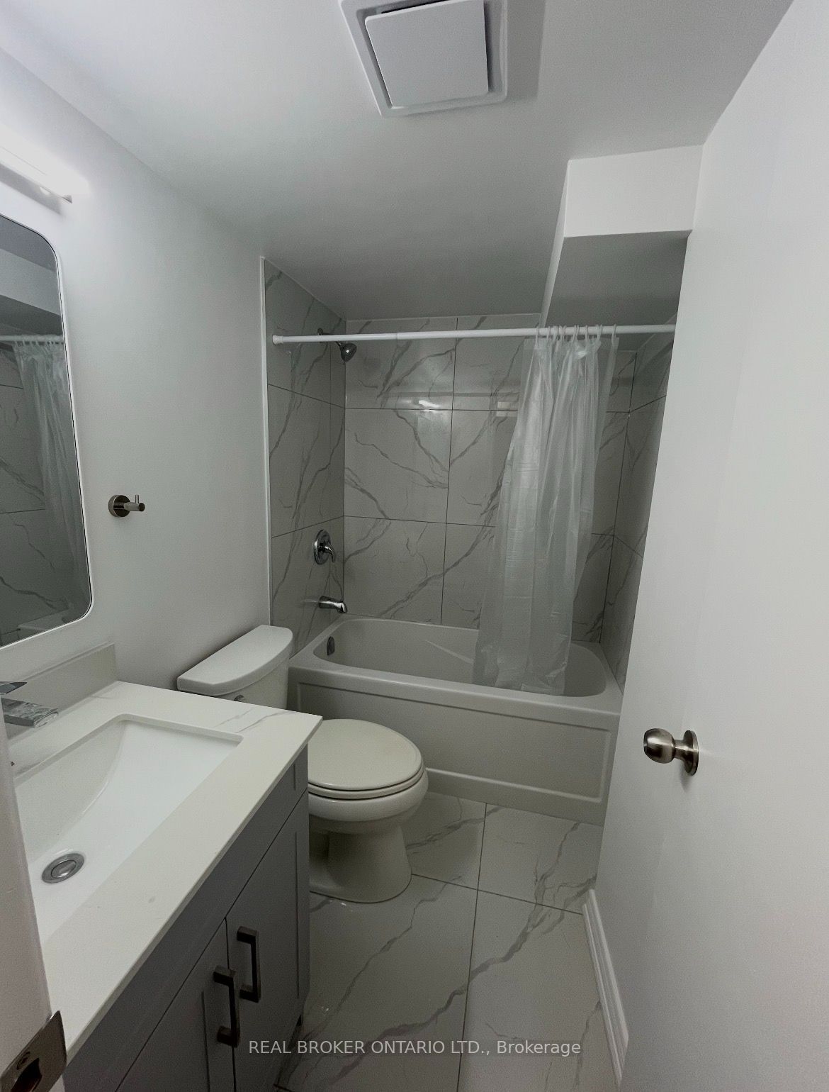 54 Tiffany Crescent, Markham 5