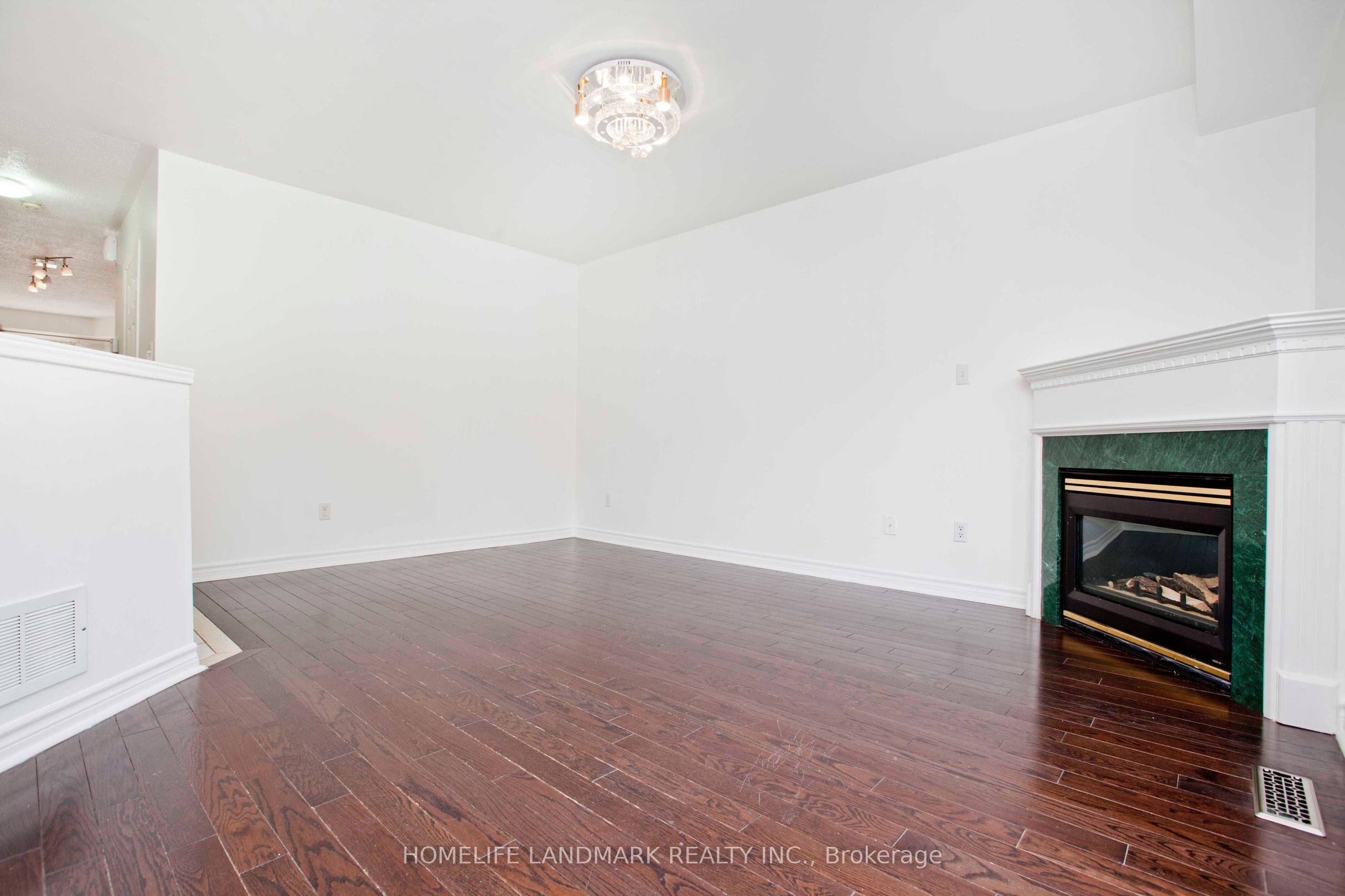 47 Waterton Crescent, Richmond Hill 5