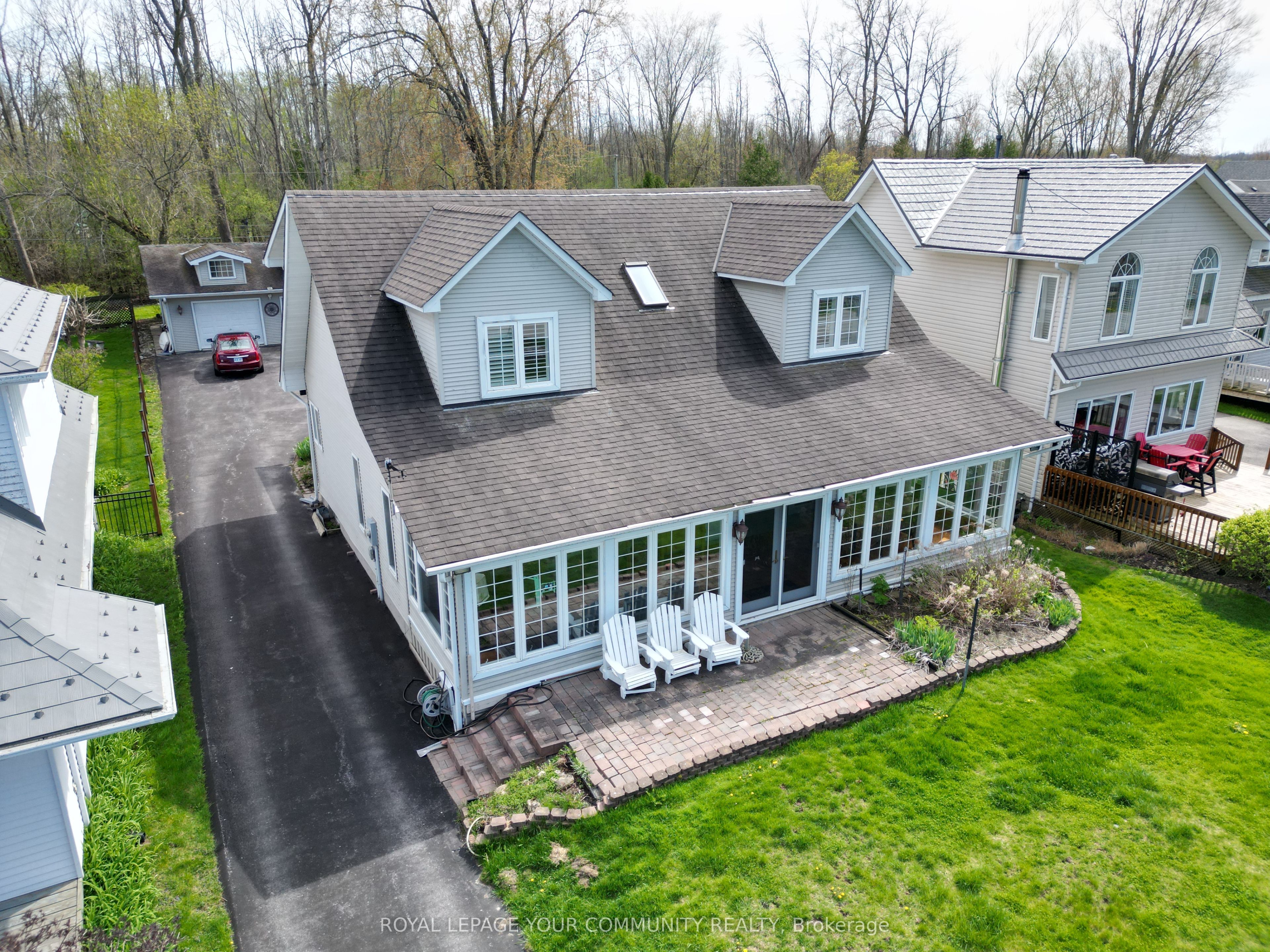 203 Lake Drive E, Georgina 2