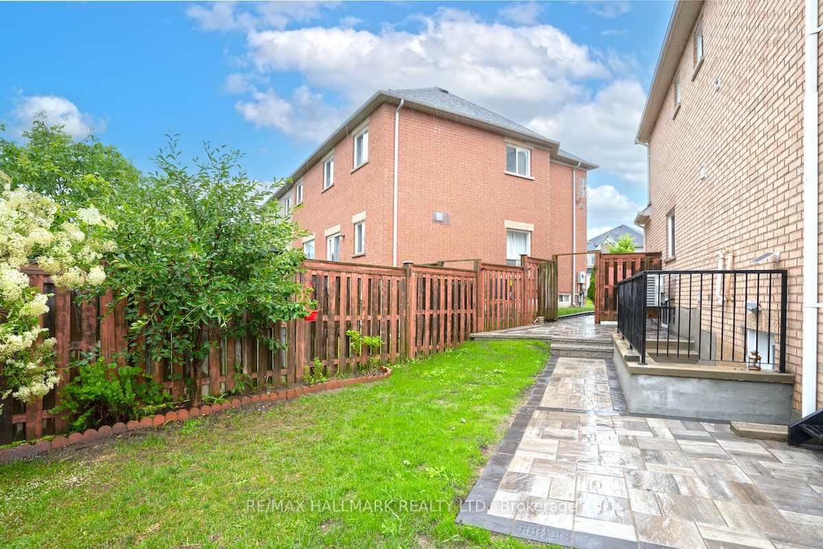 Unit Bsmt - 77 Wheelwright Drive, Richmond Hill 4