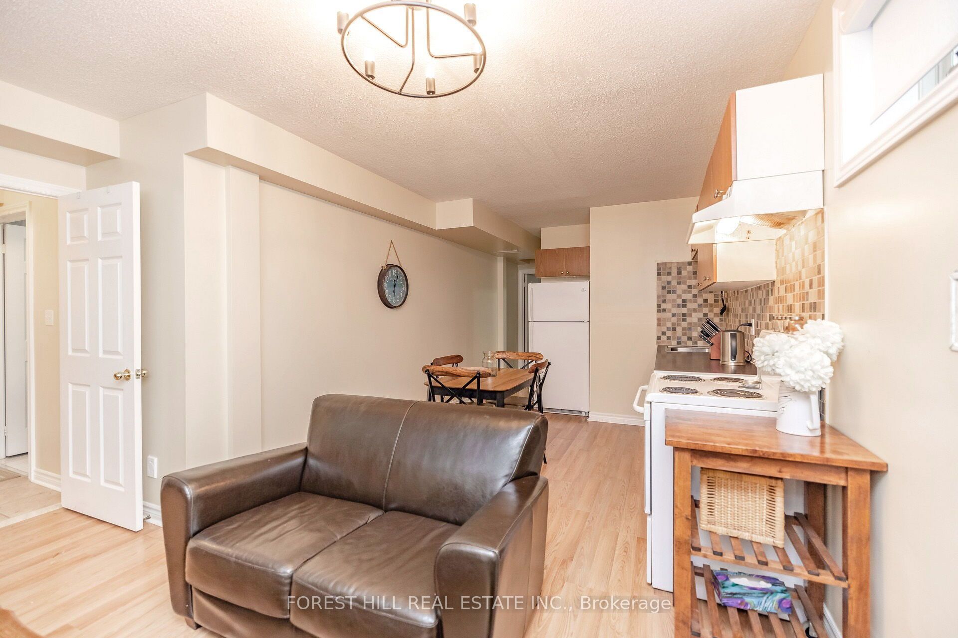 69 Oxford Street, Richmond Hill 4