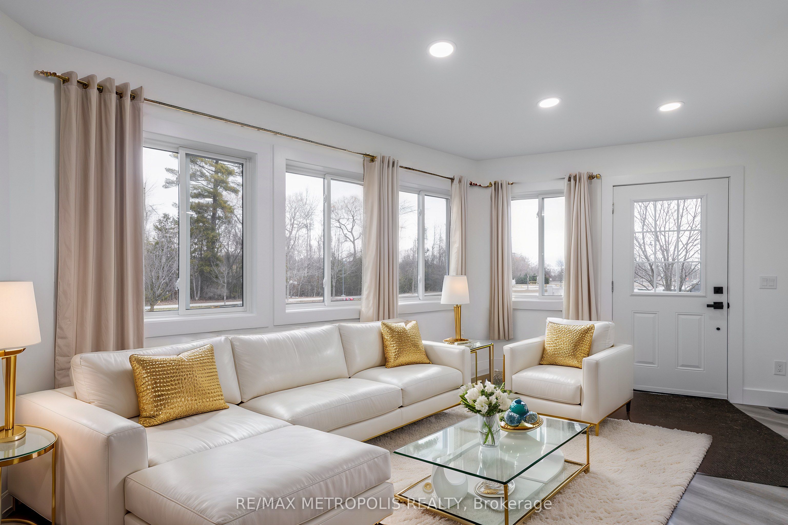759 Innisfil Beach Road, Innisfil 2
