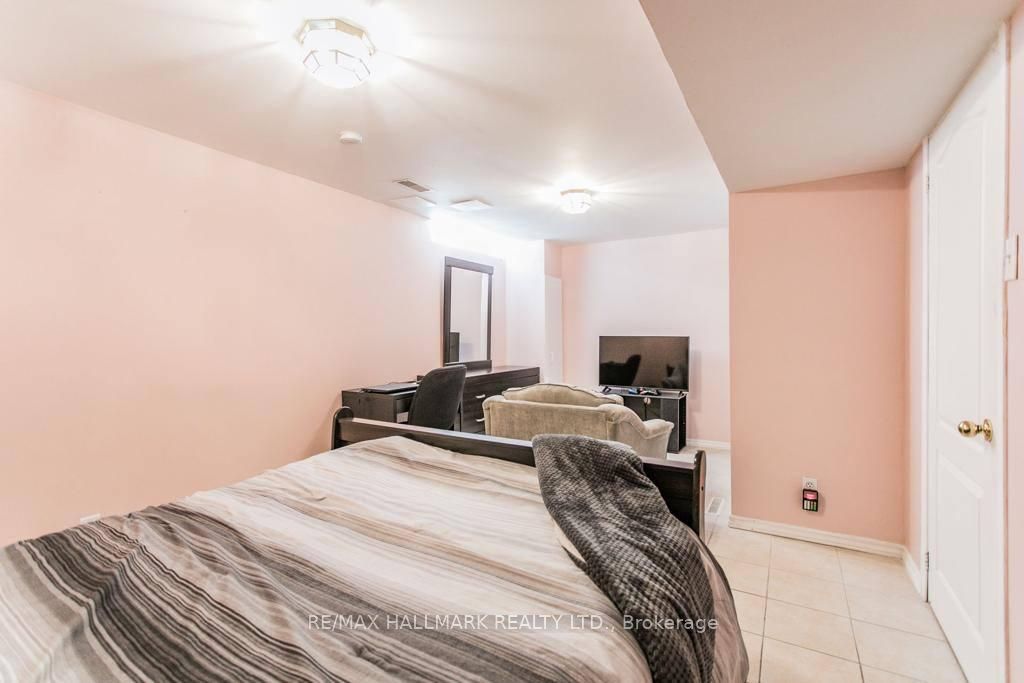 Unit Basement - 49 Nantucket Drive, Richmond Hill 5