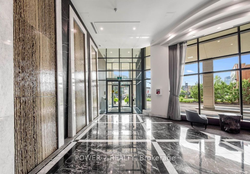 Unit PH14 - 7608 Yonge Street, Vaughan 3