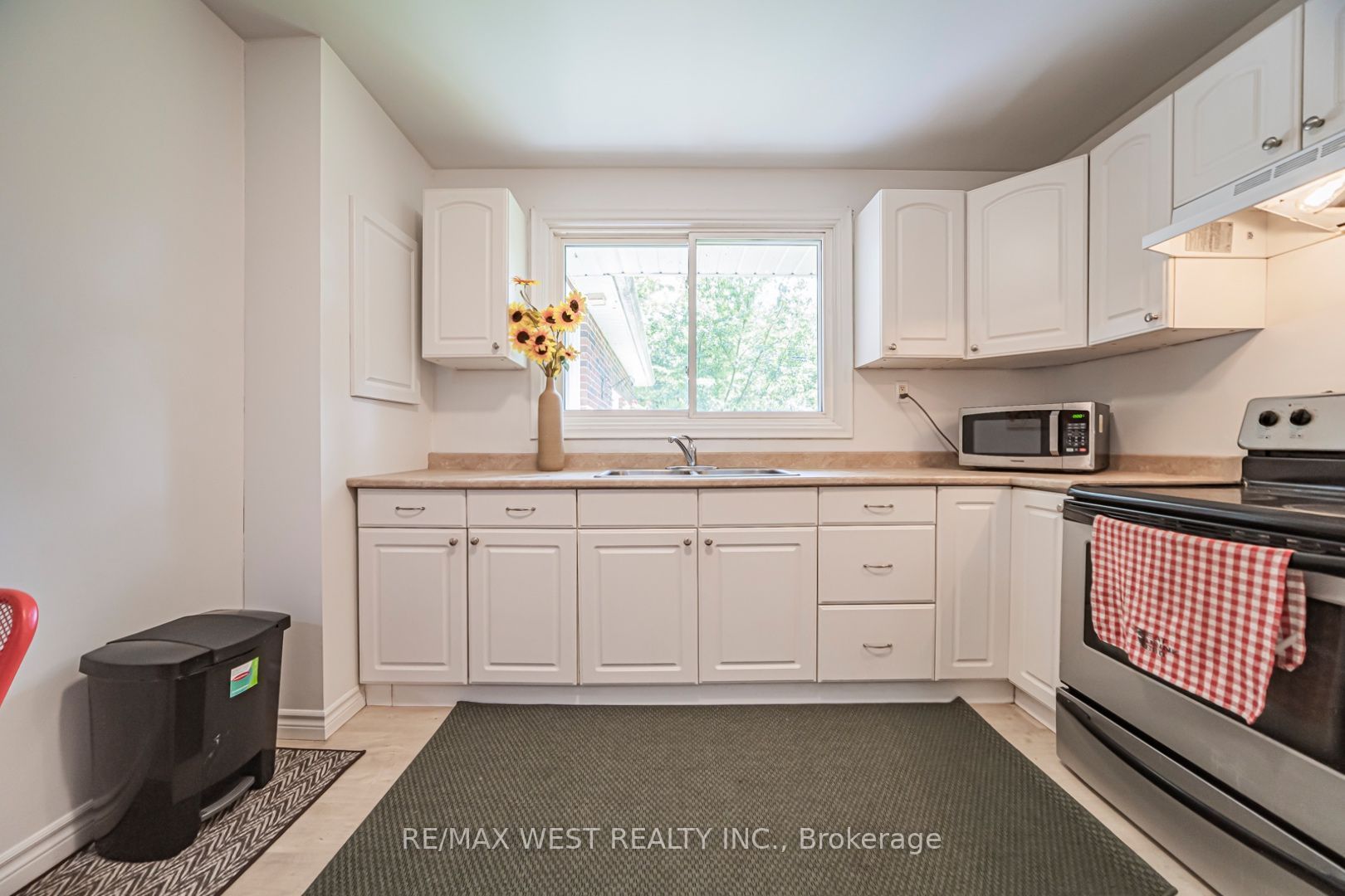 Unit 2 - 9510 Morning Glory Road, Georgina 4