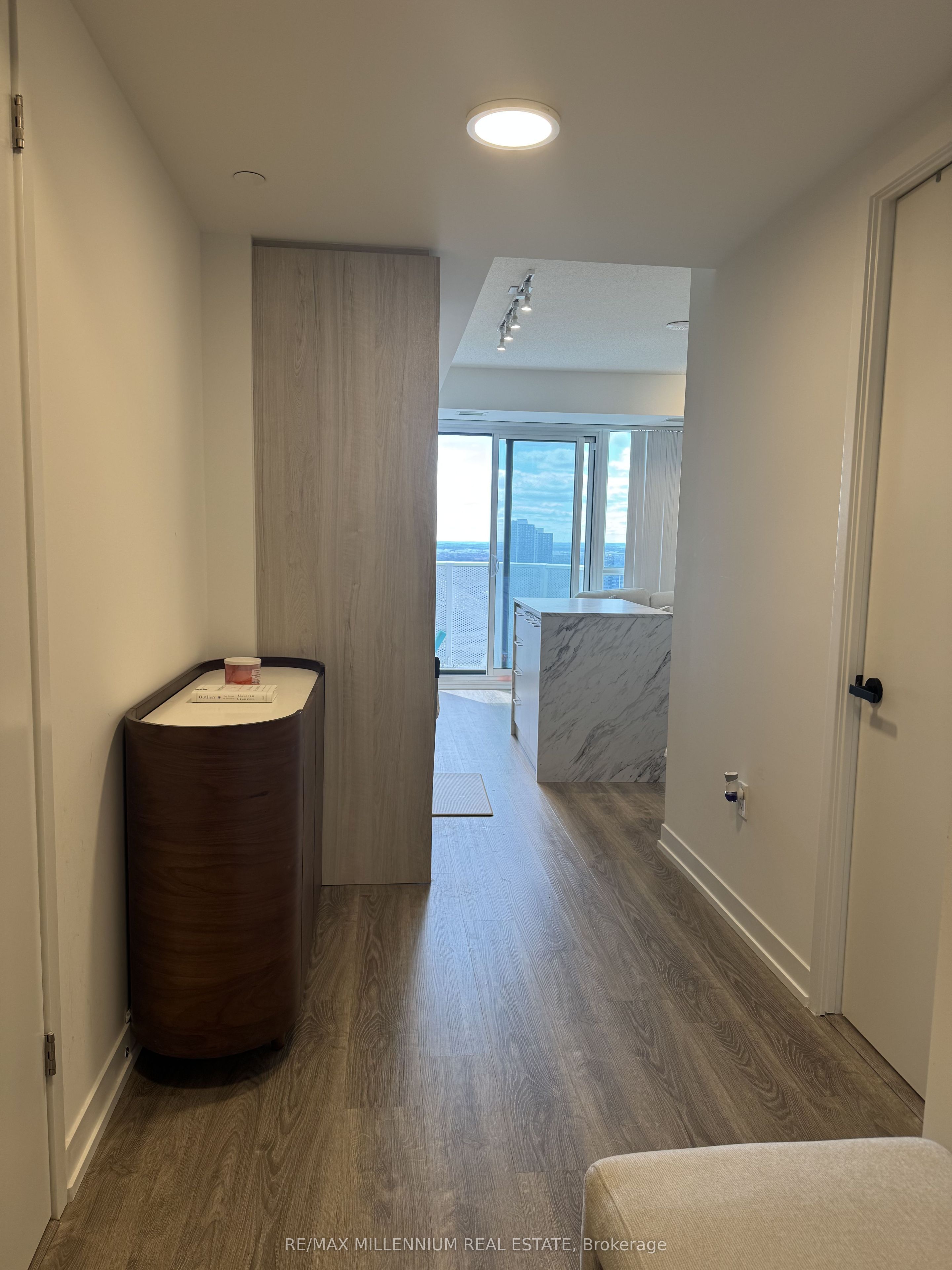 Unit 3011 - 195 Commerce Street, Vaughan 4