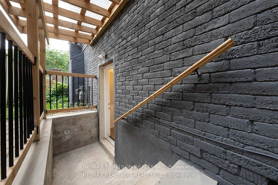 Unit Basement - 162 Walton Drive, Aurora 3