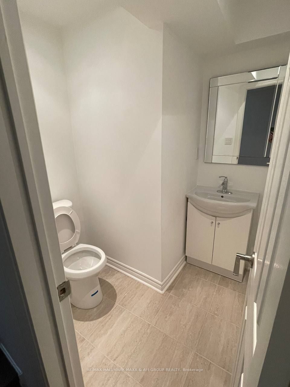 Unit Bsmt - 53 Froud Drive, Richmond Hill 5