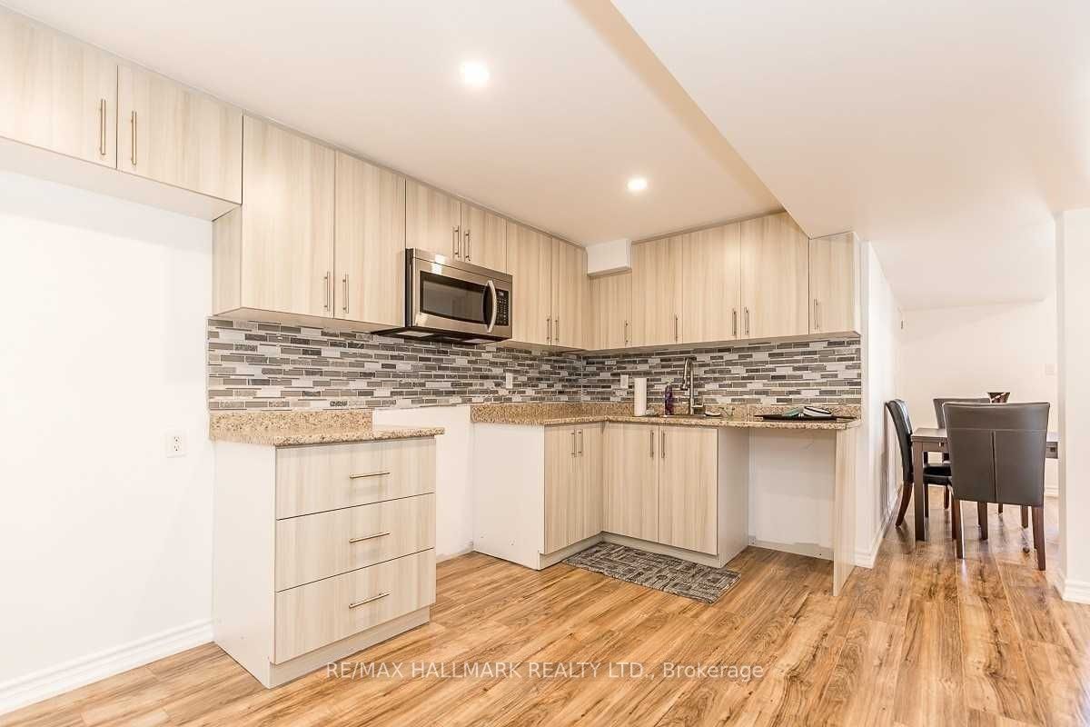 Unit Bsmnt - 184 Stone Road, Aurora 3